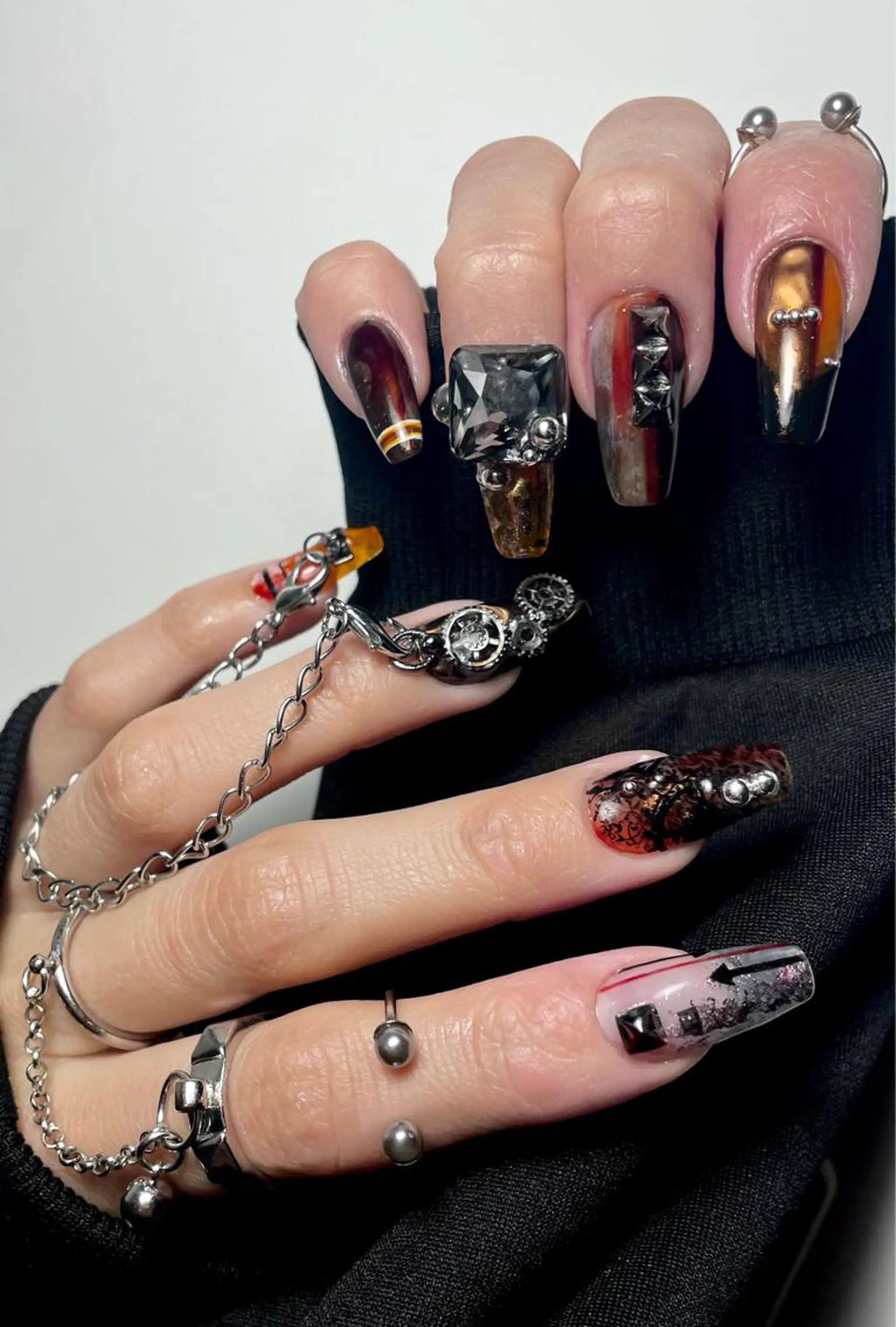 ネイル Spiky とうげ ふうかのネイルデザイン