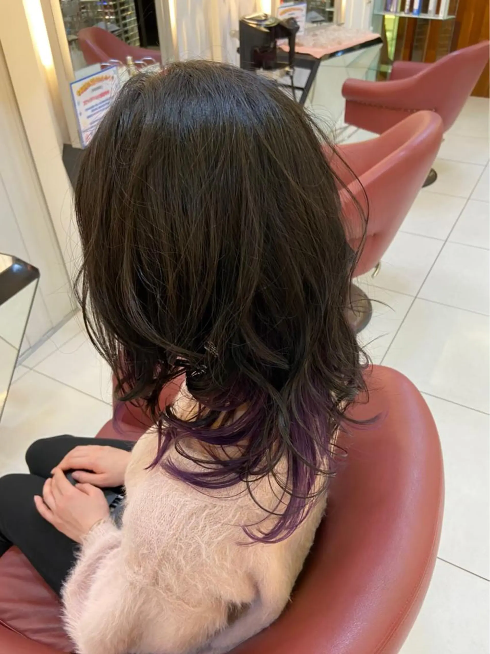 セミロング カラー 瀬川 茉衣子のヘアスタイル