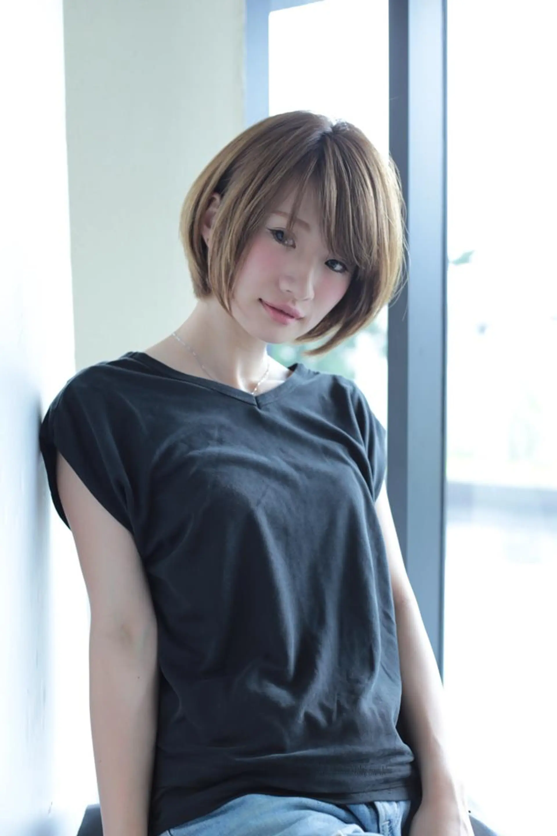 ミディアム 松島 涼花のヘアスタイル