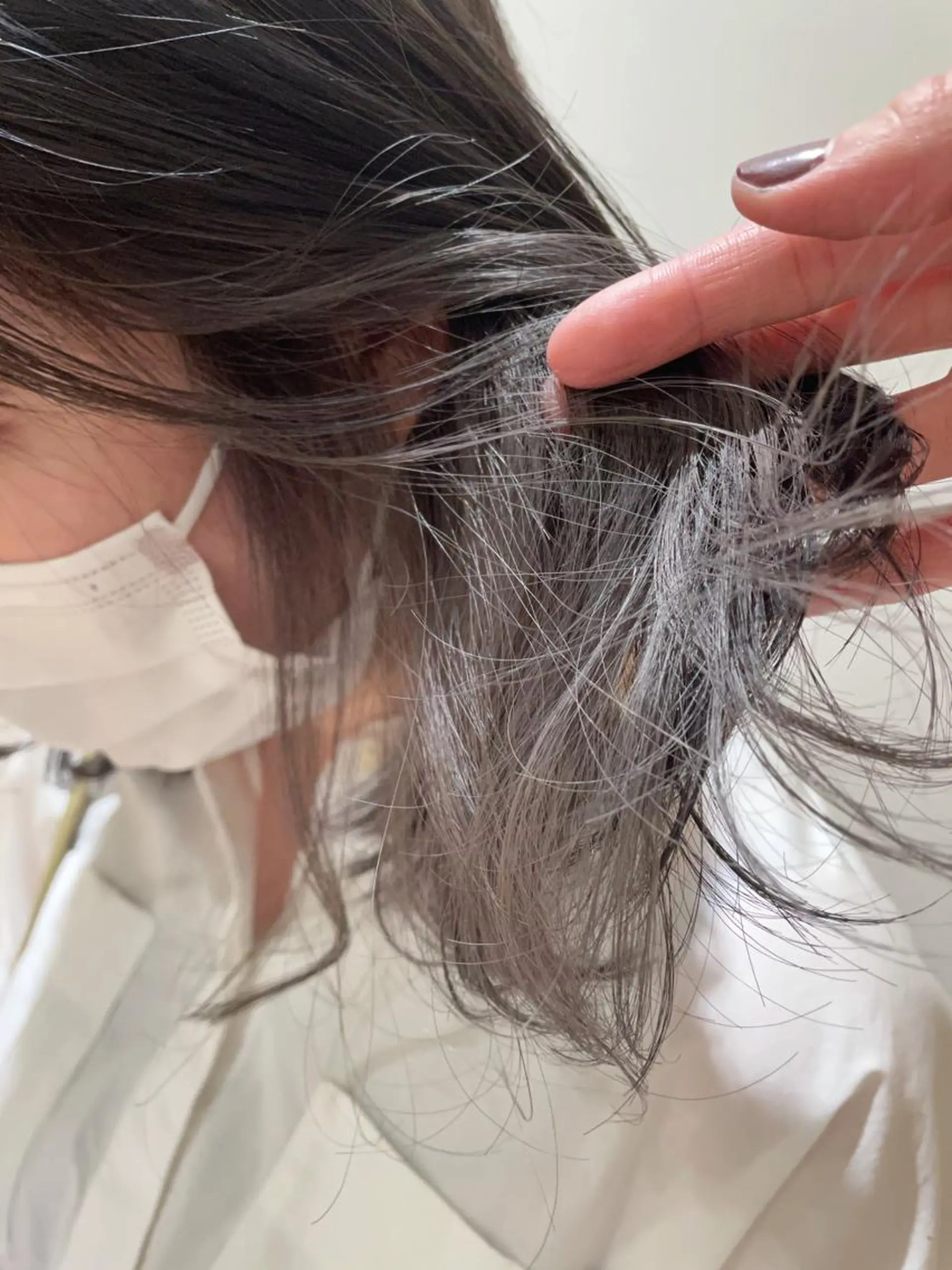 ミディアム カラー ベージュカラー インナーカラー シルバー シルバーベージュ 美容室Violet所属・伊藤 ひかりのヘアスタイル