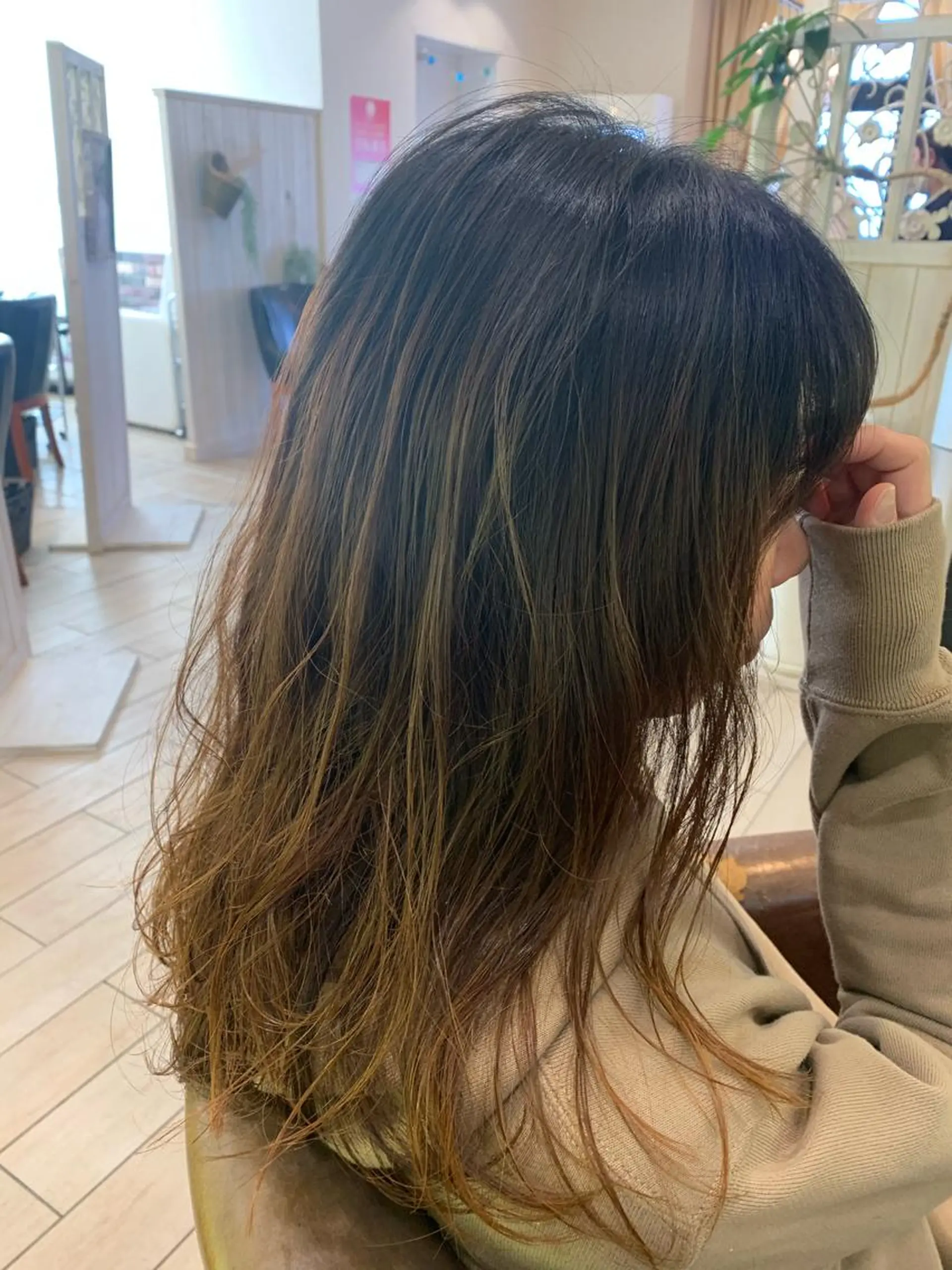 セミロング カラー パーマ カット パーマ 増渕 駿介のヘアスタイル