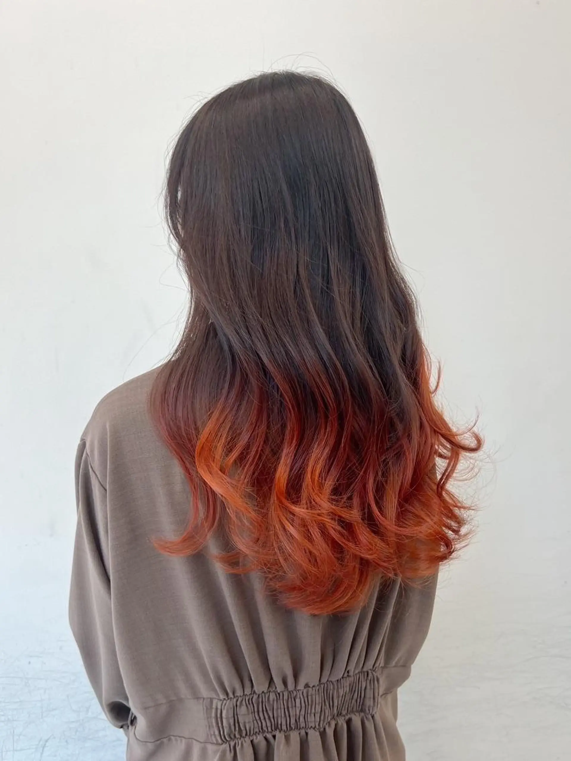 カラー ロング アディクシーカラー アッシュ ブルーカラー ダークアッシュ グレージュ 【公式】amble luxe 中野のヘアスタイル