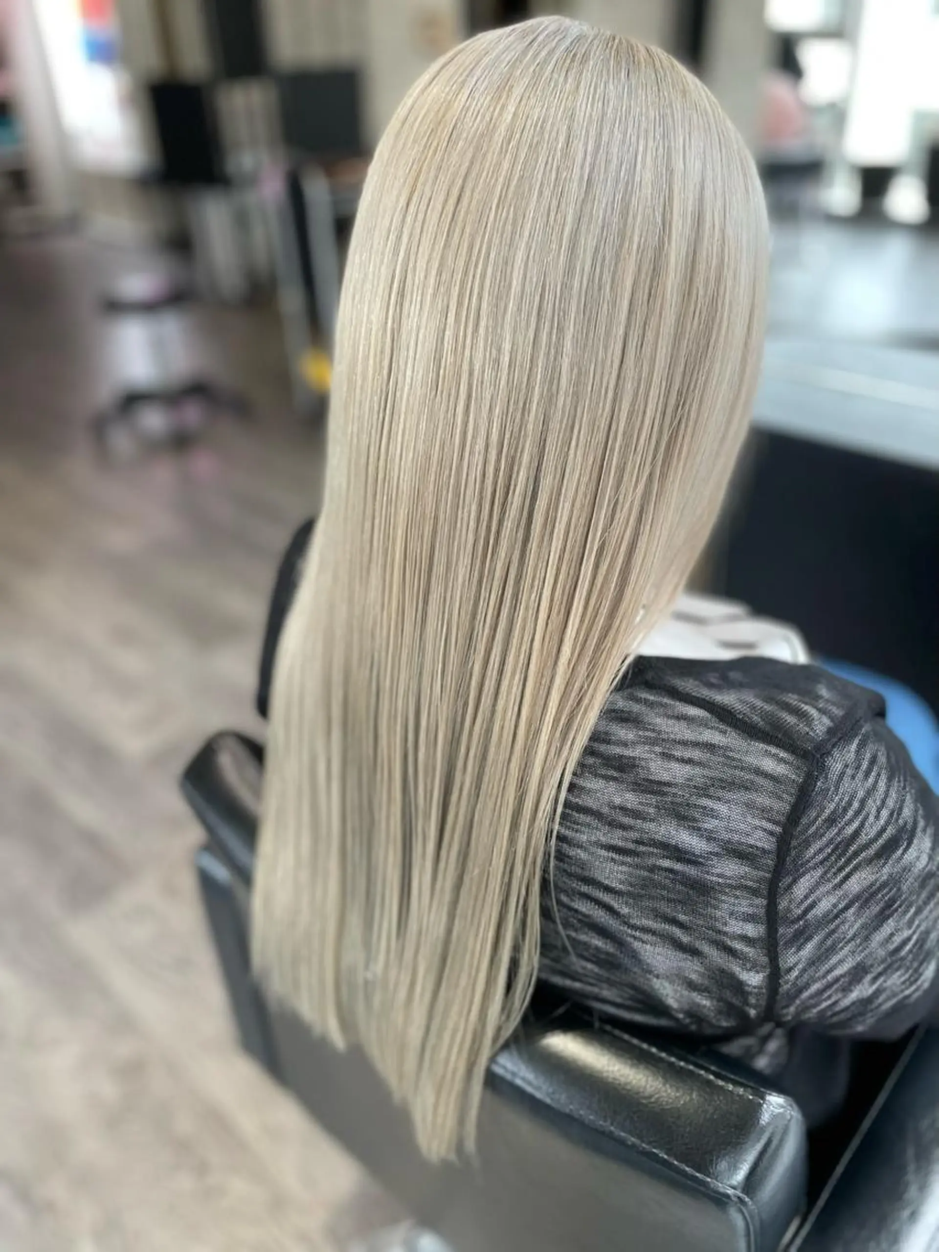 ロング ヘアカラー Lilly所属・【Lilly】成田 紗英のヘアスタイル