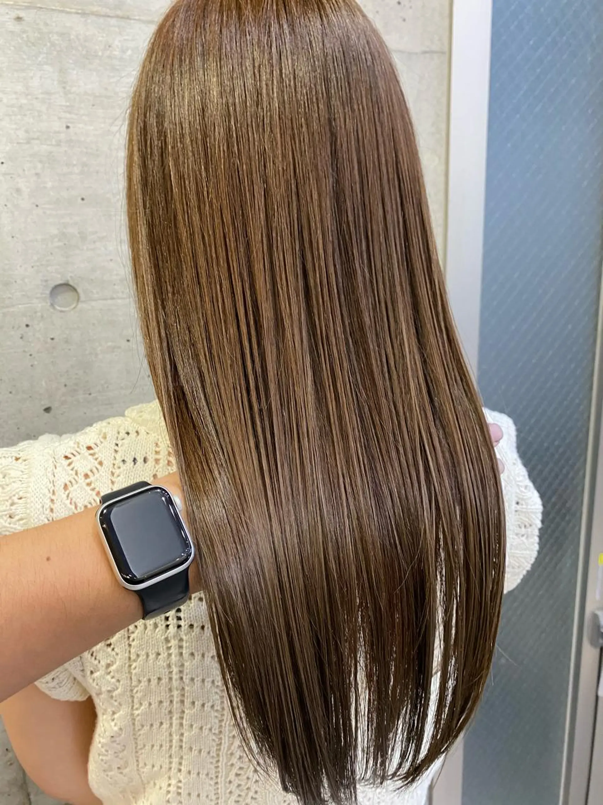 ロング カラー ベージュカラー ミルクティーベージュ ヘアカラー トリートメント 大栗 佑也  髪質改善のヘアスタイル