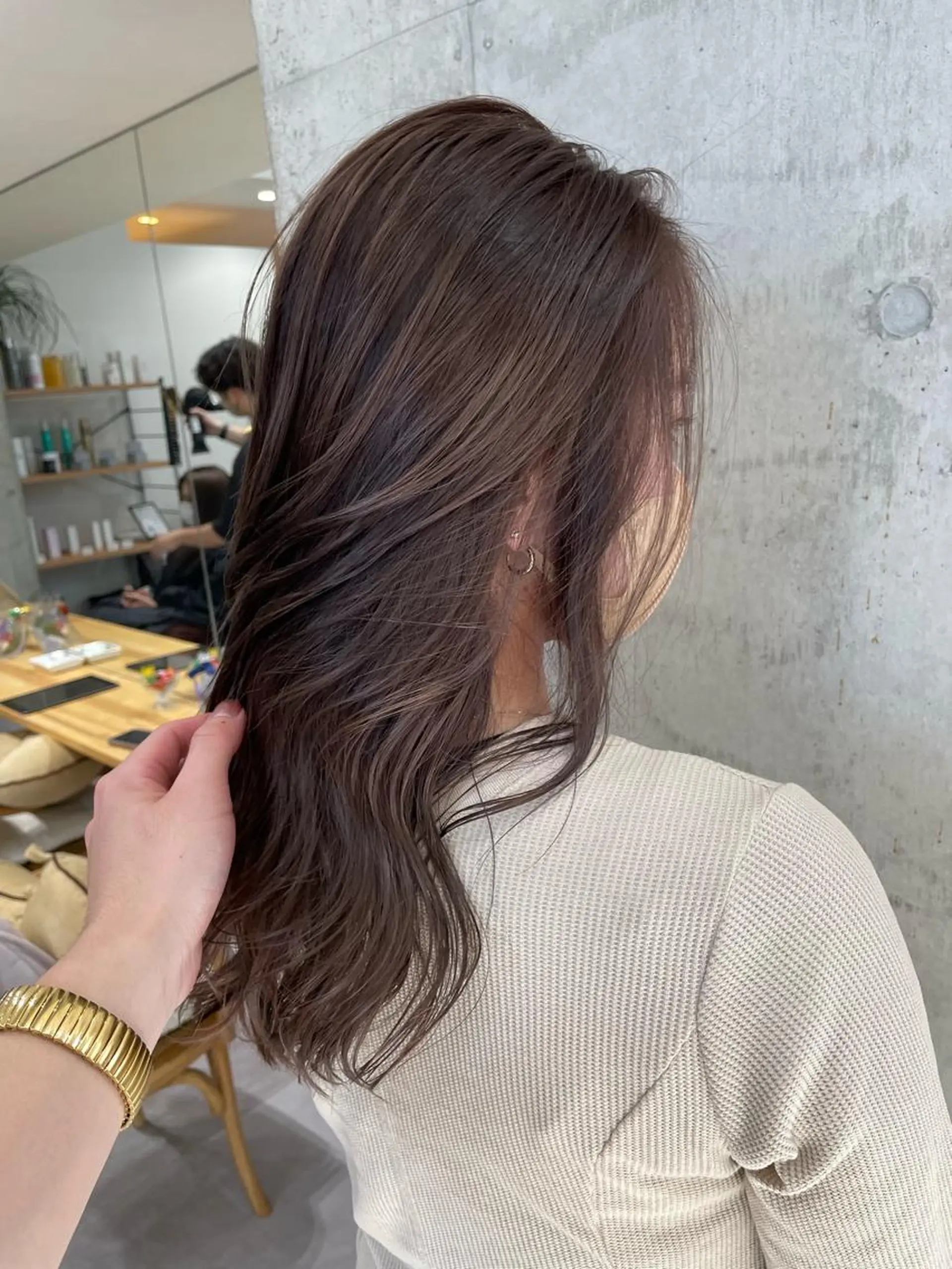 ロング ラベンダーベージュ ヘアカラー トリートメント ✨透明感カラー 恵比寿HAYATO✨のヘアスタイル