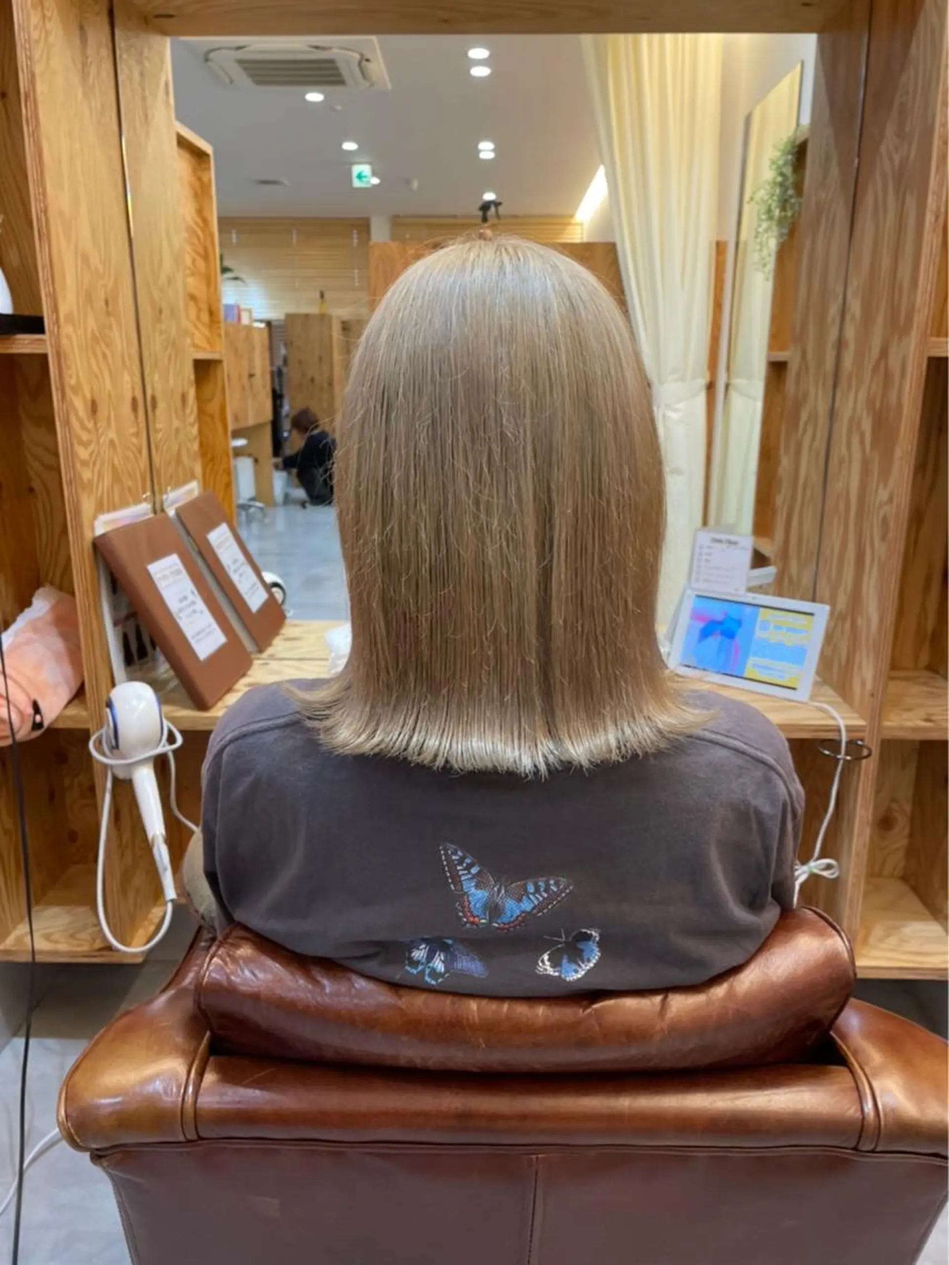 ミディアム adorable 長谷川実夢のヘアスタイル