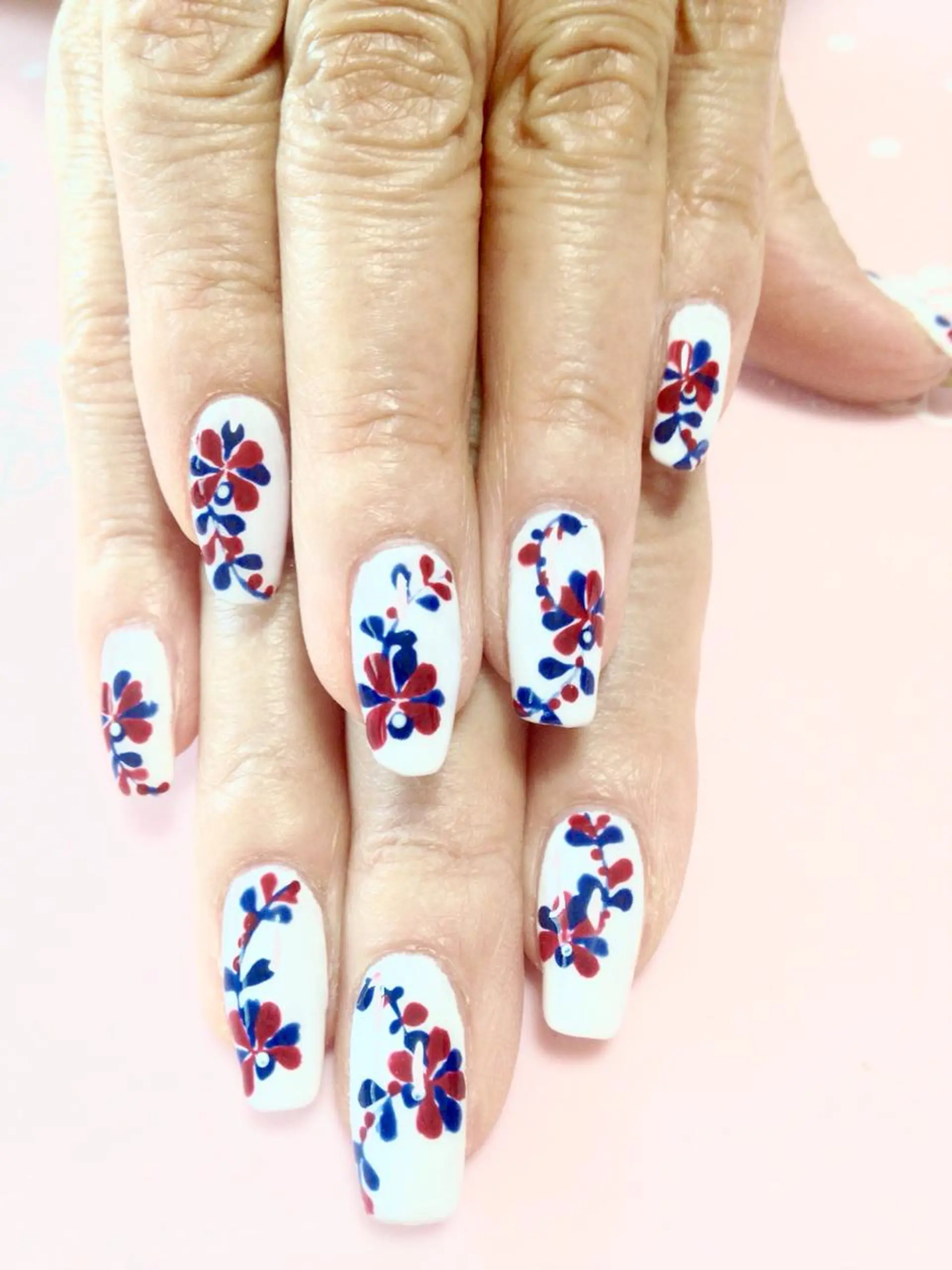 ネイル 出川 ゆりのネイルデザイン