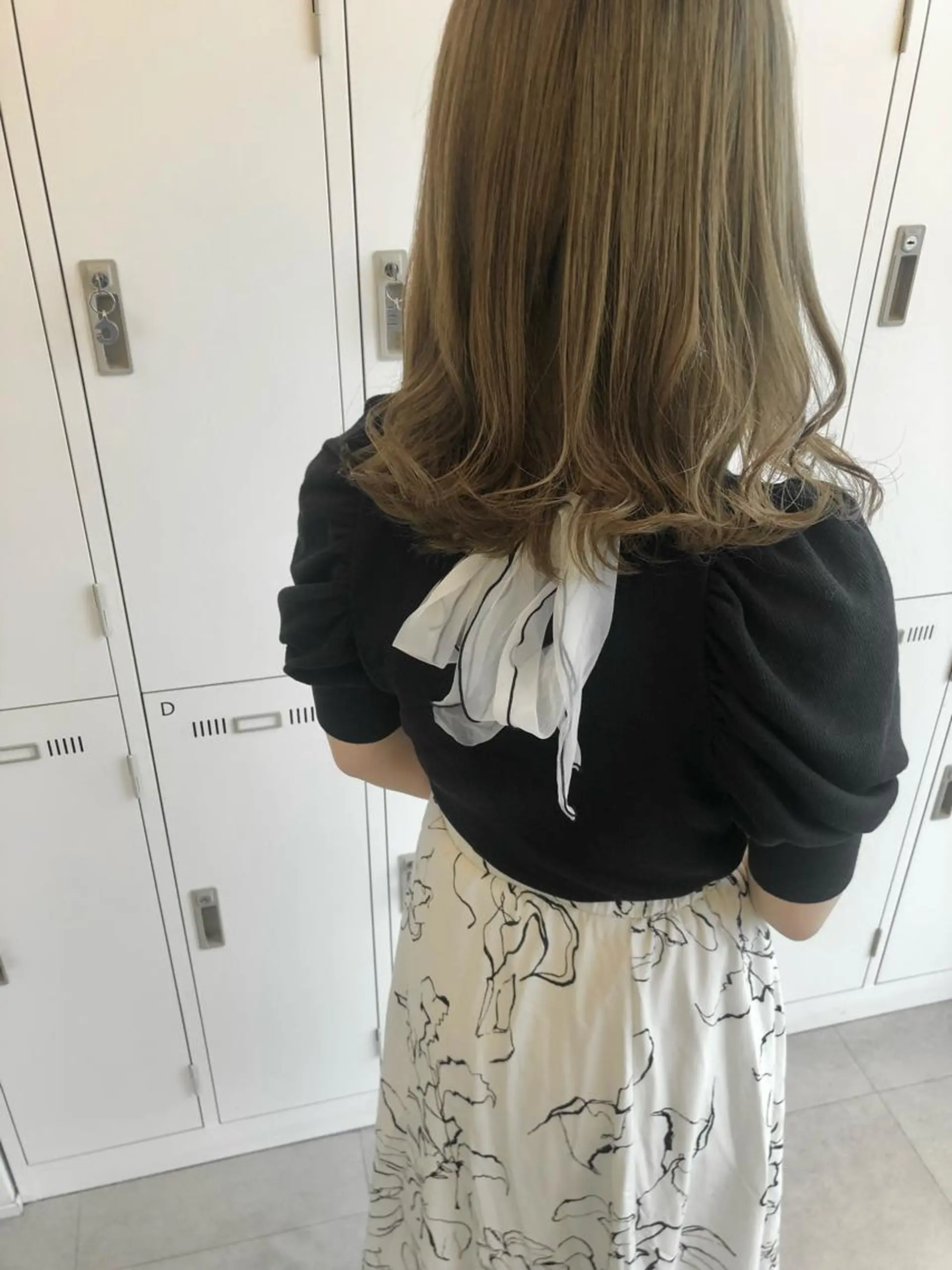 ロング カラー ベージュカラー オリーブベージュ Saori / さおりのヘアスタイル