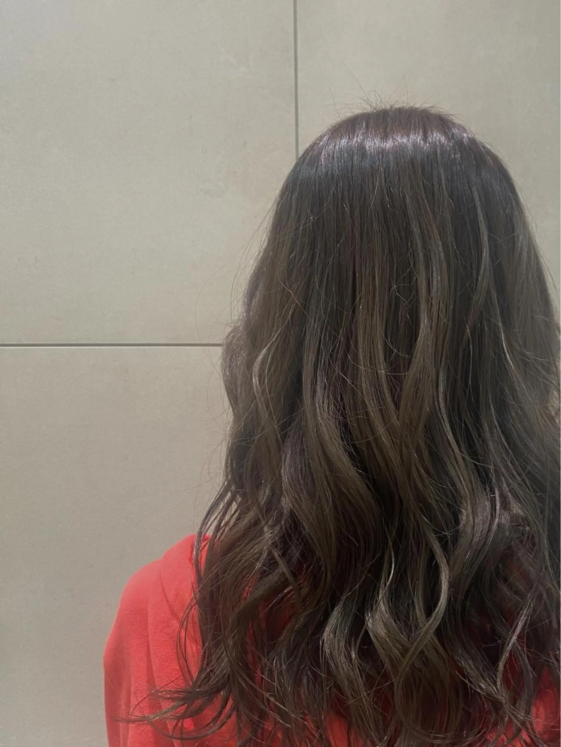 ロング カラー 透明感カラー グレージュ 透明感カラー 天羅のヘアスタイル