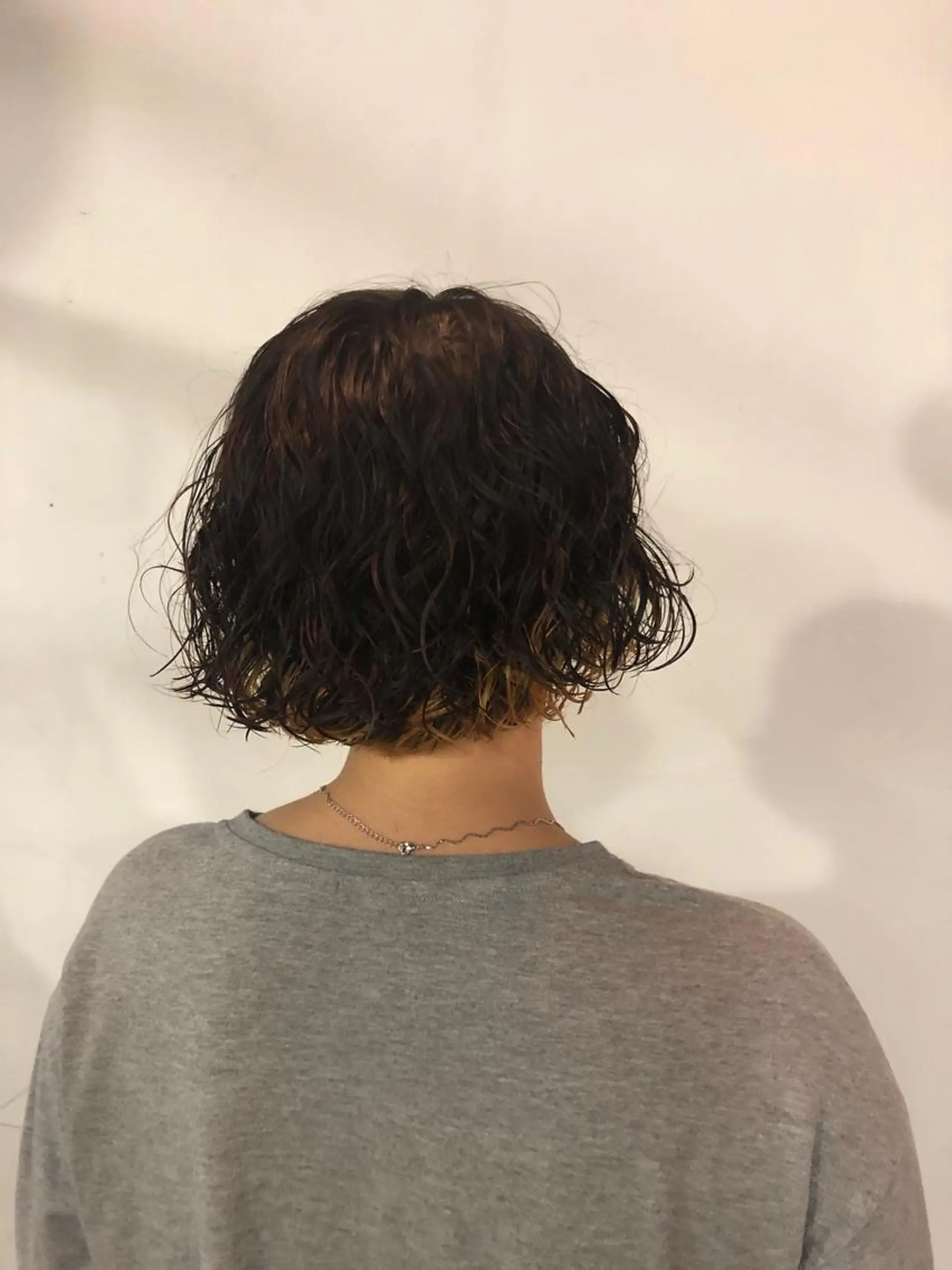 ショート カラー パーマ メンズ メンズパーマ ボブ ショートヘア 吉田一輝 外国人パーマのヘアスタイル