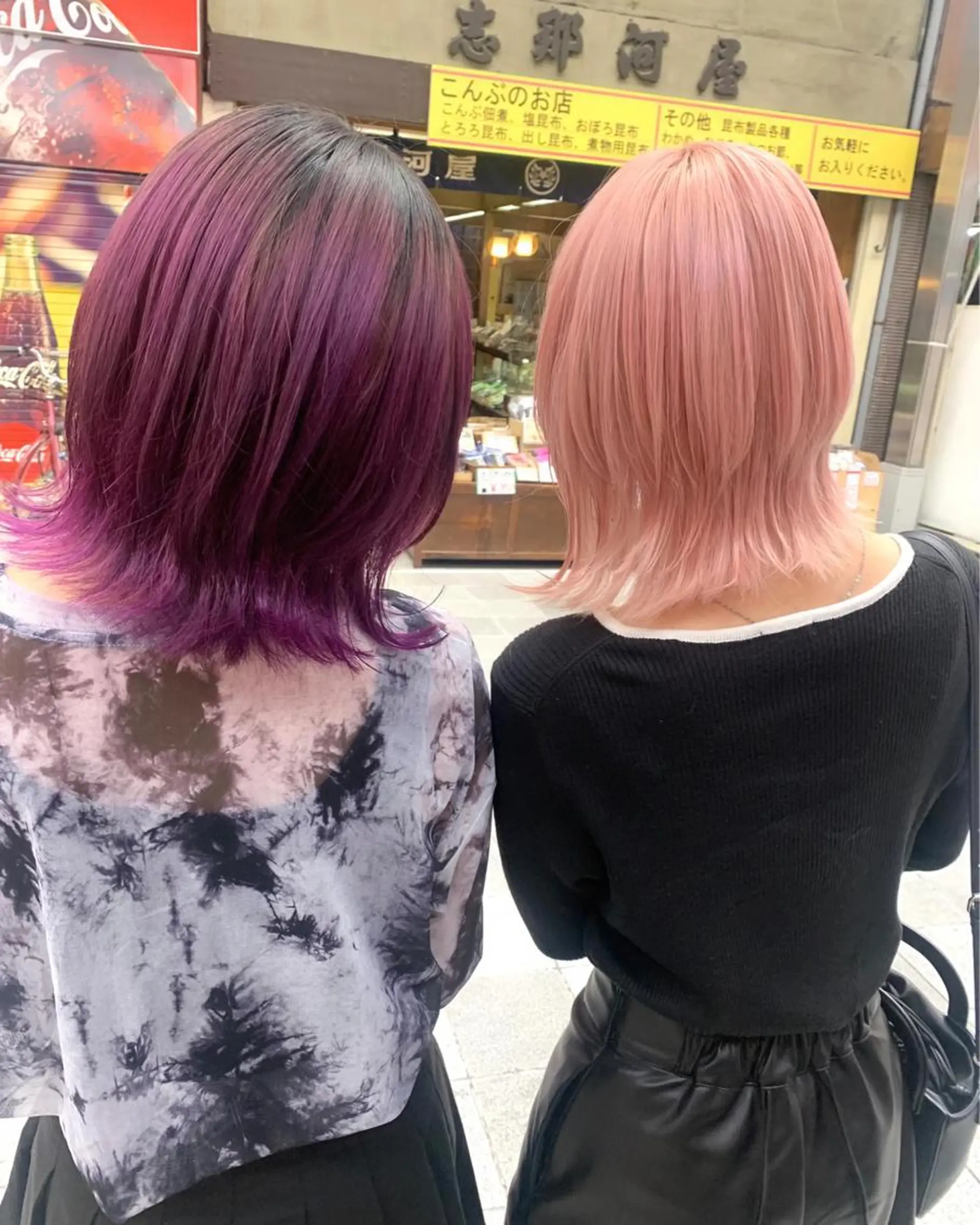 ショート ウルフカット 今村公介 ブリーチ特化、派手髪のヘアスタイル