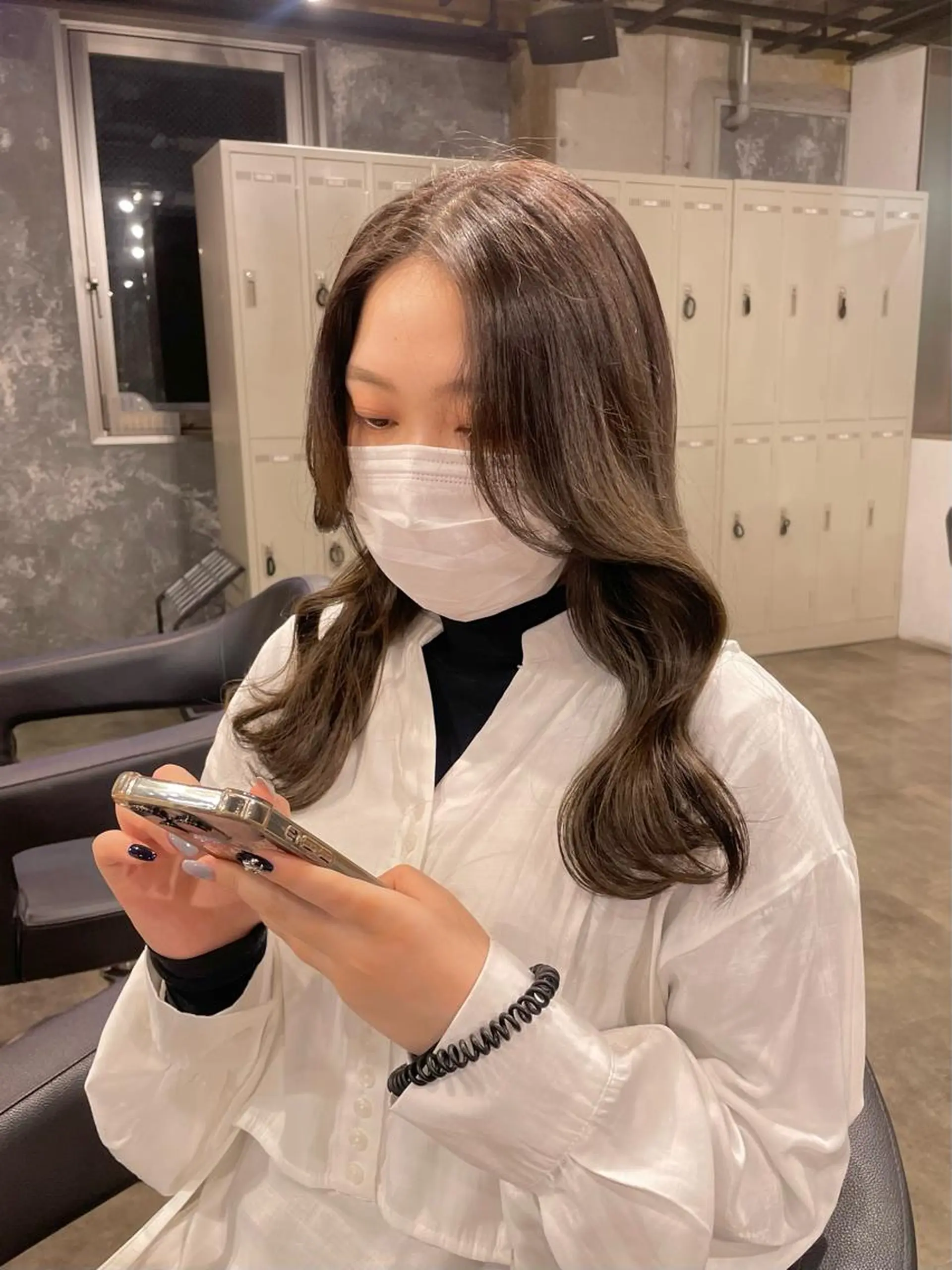 セミロング カラー パーマ ヘアアレンジ メンズ ネイル マツエク・マツパ アイブロウ 透明感カラー・レイヤ ー🎀amika🎀のヘアスタイル