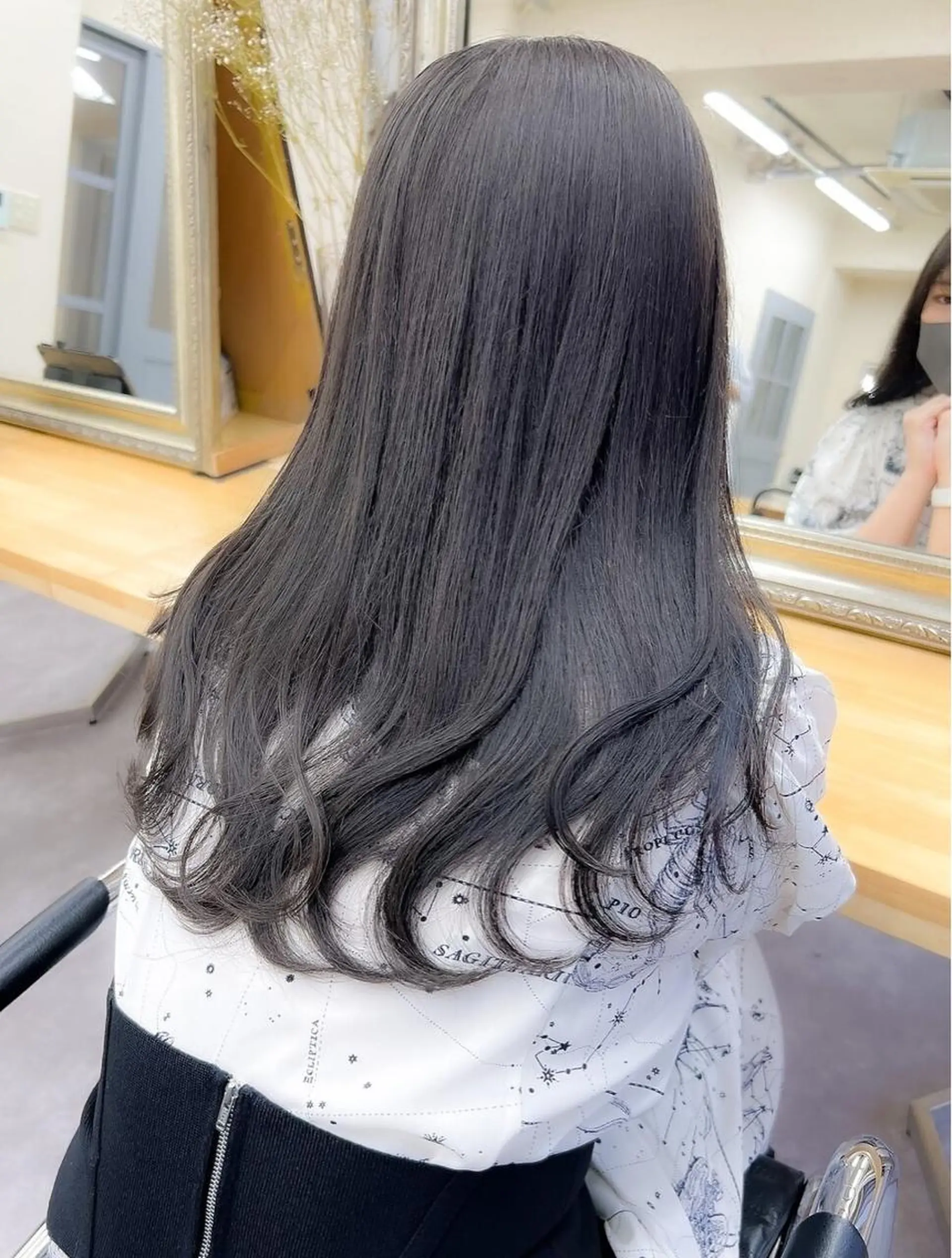 カラー 瀬戸 杏珠のヘアスタイル