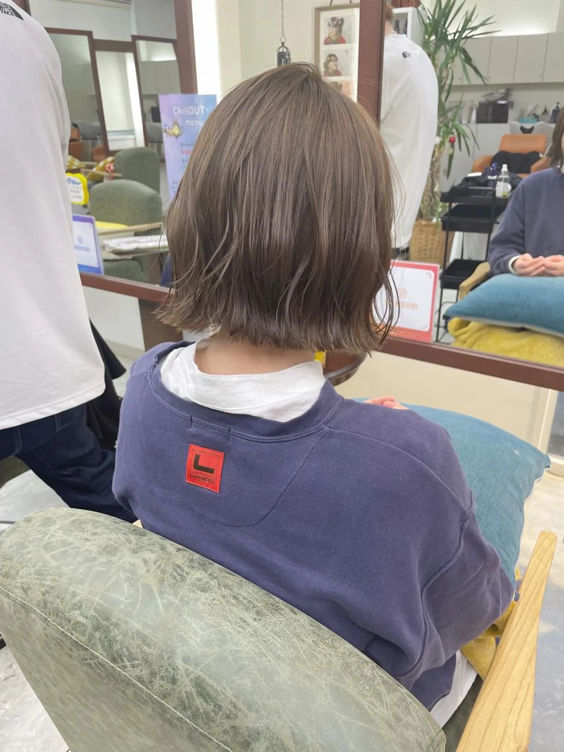 ショート カラー ベージュカラー 外ハネヘア 花田 綾のヘアスタイル