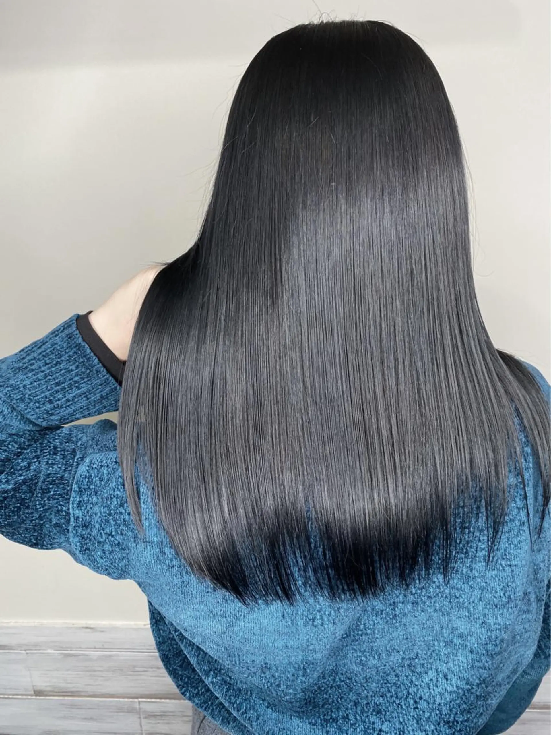 カラー 黒髪 ブルーカラー ブルーブラック カラー特化サロン茶屋 町Furukuboのヘアスタイル