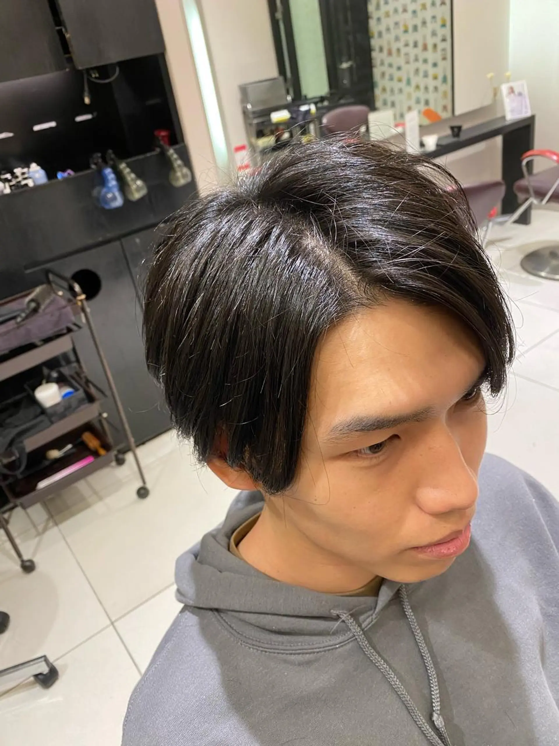 ショート カラー メンズ センターパート Kou所属・💜髪質改善美髪💜 星野清光のヘアスタイル