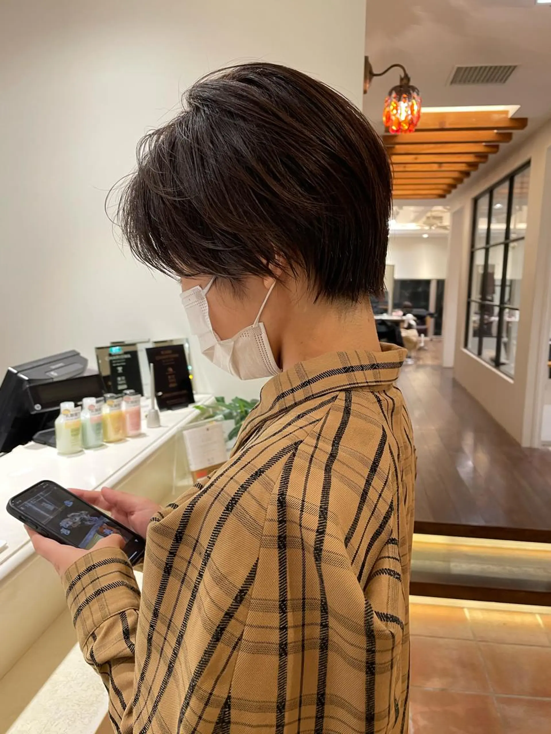 ショート カラー ハンサムショート グレージュ オリーブグレージュ オリーブグレー ショートヘア カット ヘアカラー トリートメント ボブ/レイヤー/ケア パーマ/リュウタのヘアスタイル