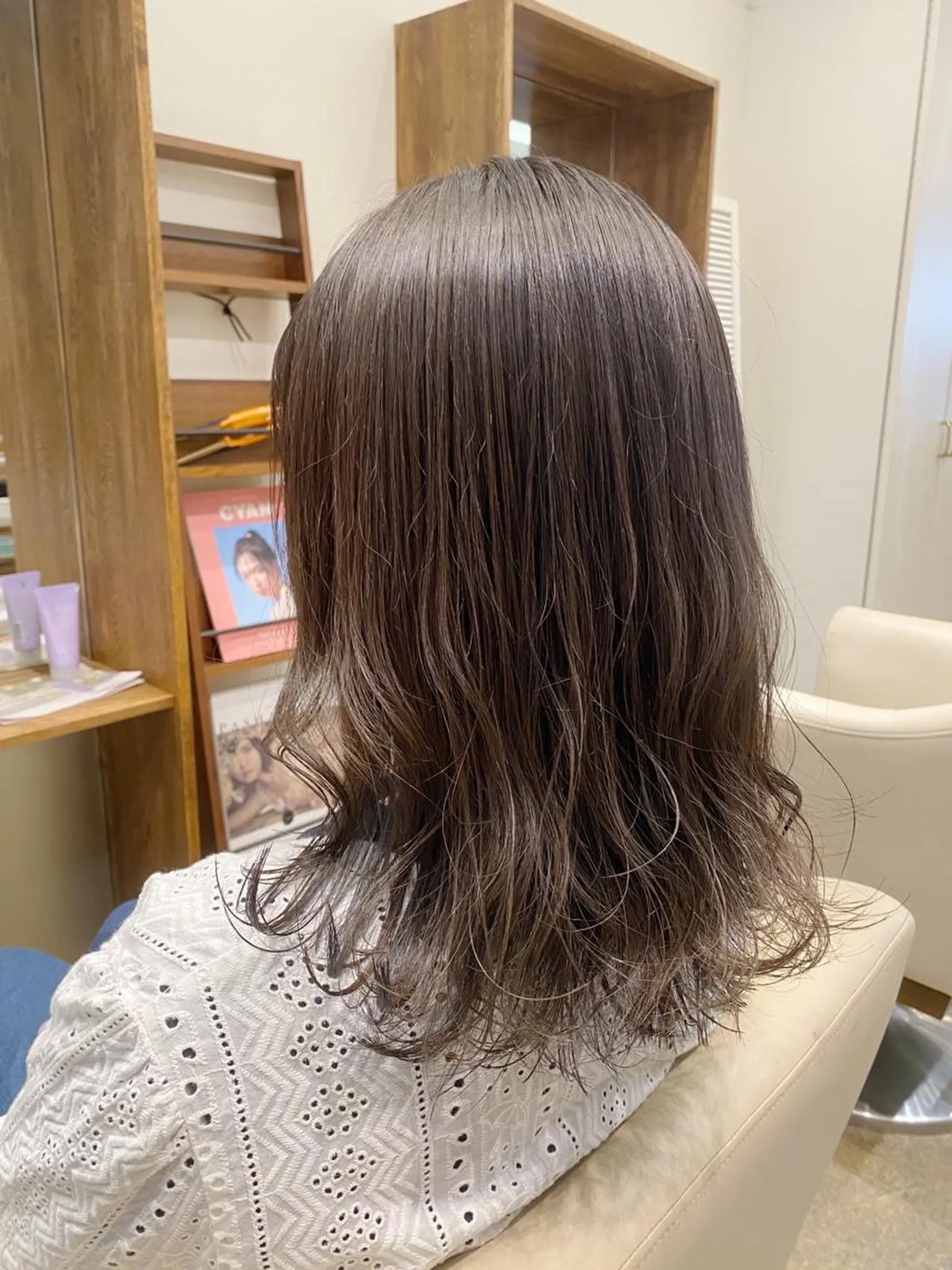 ミディアム カラー カット ヘアカラー トリートメント 入江 允のヘアスタイル