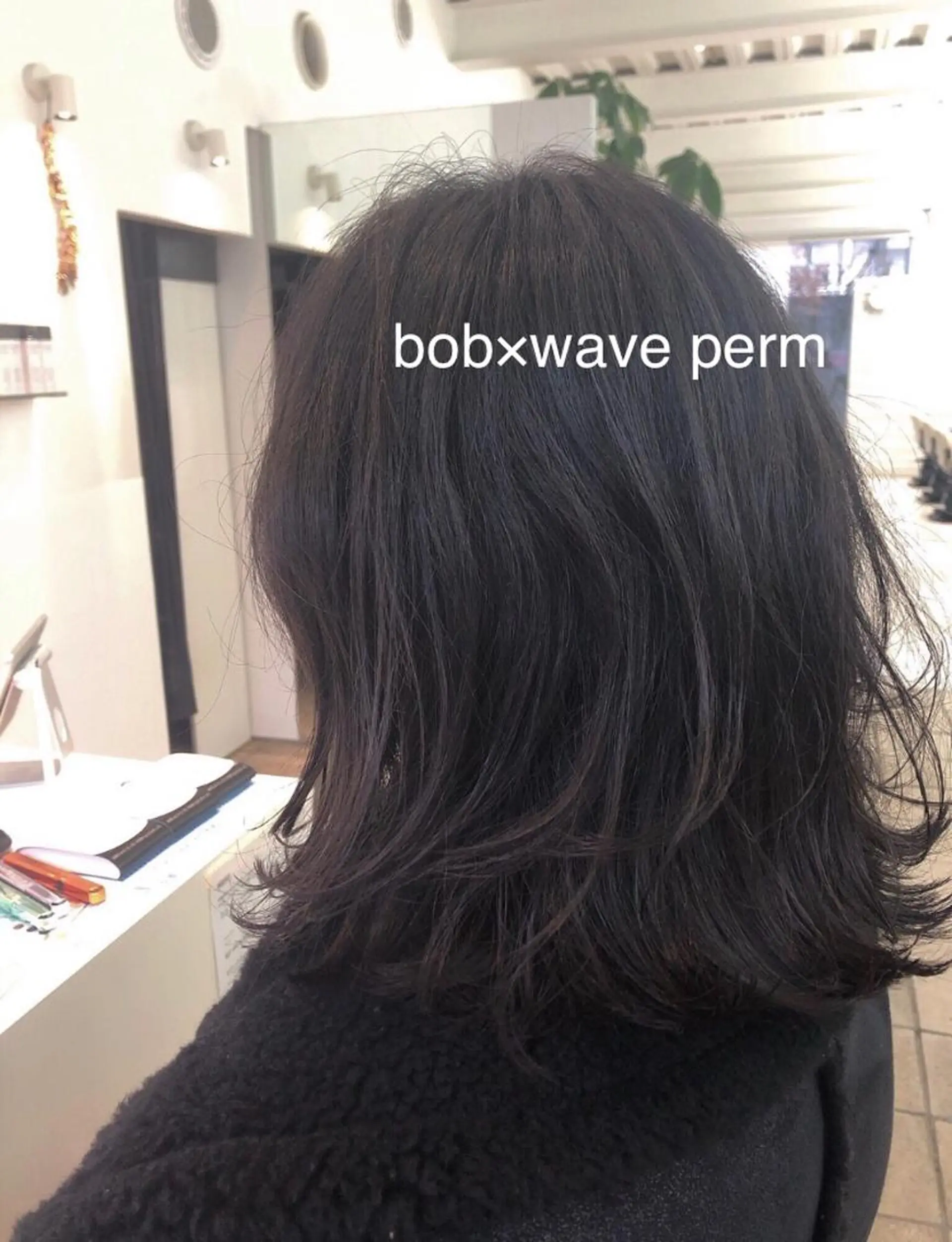 ミディアム パーマ ミディアムパーマ ニュアンスパーマ カット パーマ 本山　くせ毛のカット 尾島光季のヘアスタイル