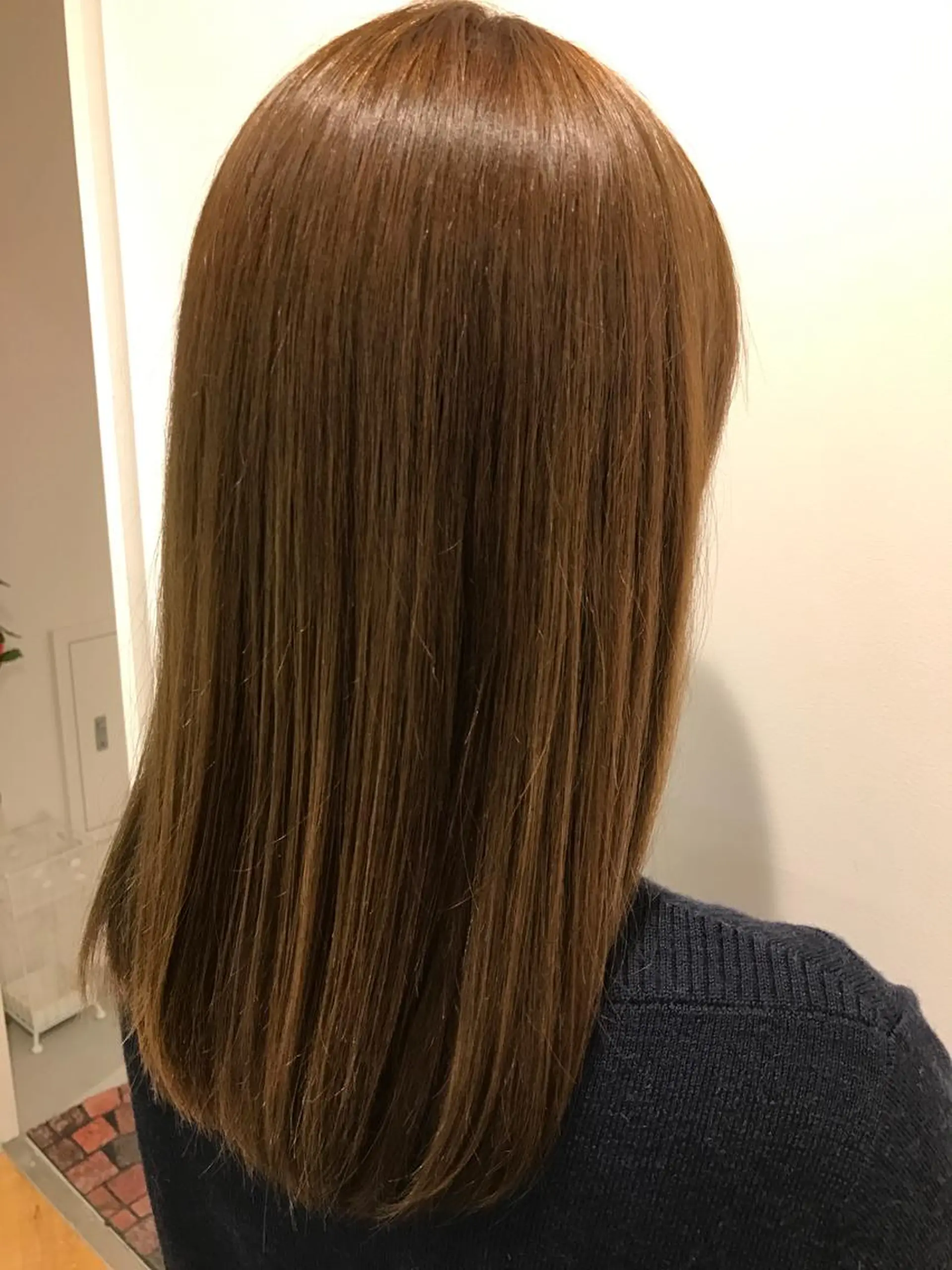 ミディアム セミロング トリートメント Hotely Y所属・榎本 稔久のヘアスタイル