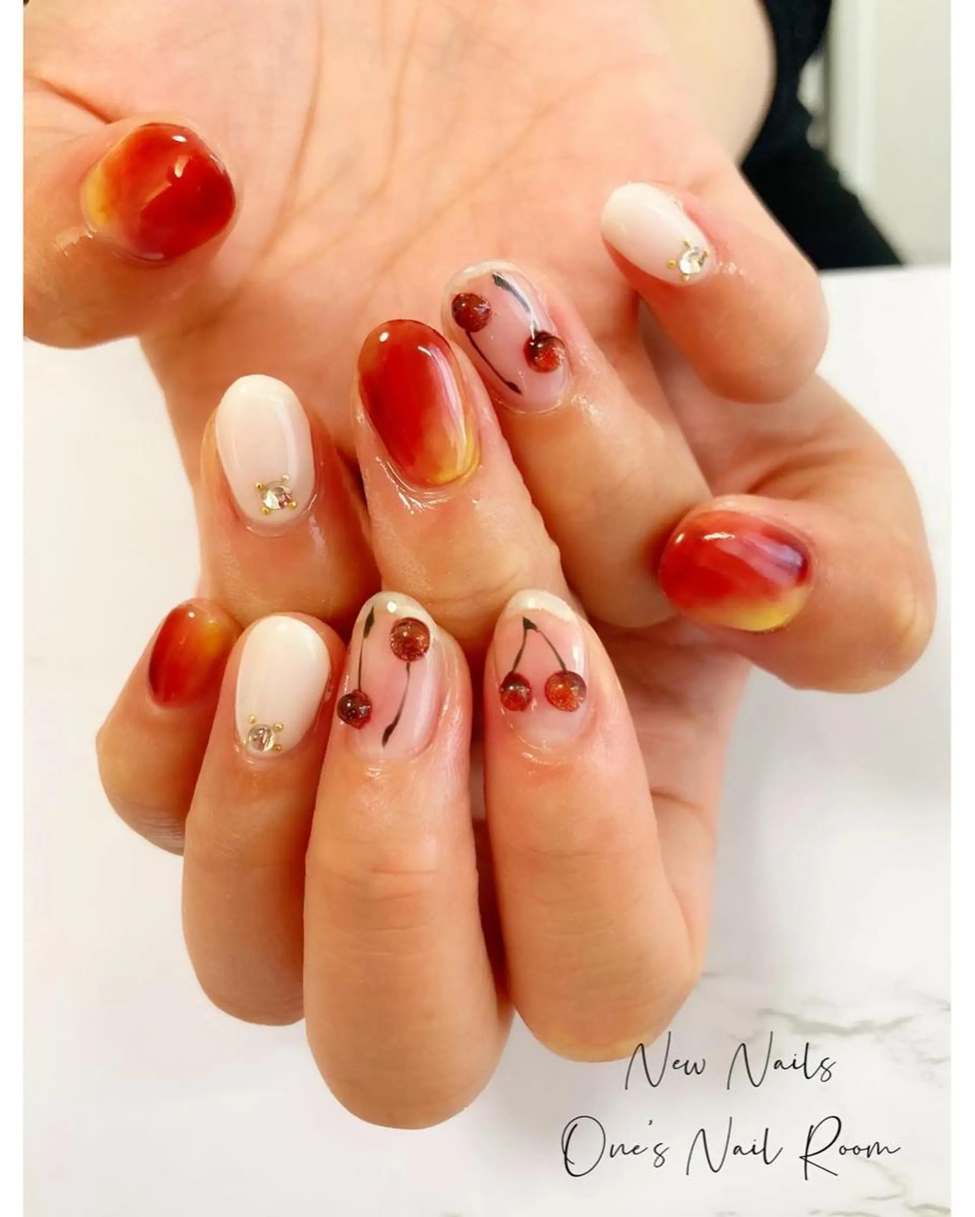 ネイル ハンドネイル One's Nail Roomのネイルデザイン