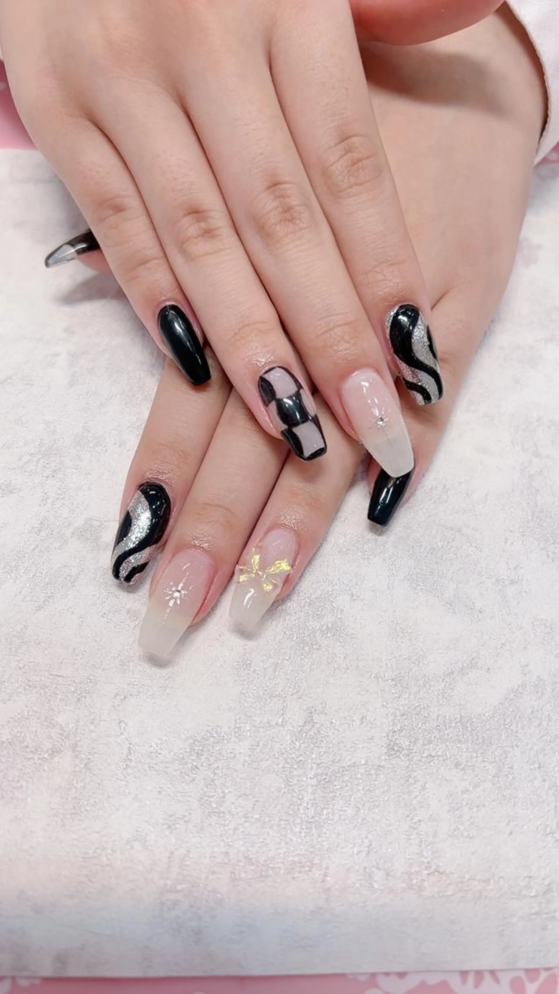 ネイル バニーアイズ ネイル ニューオータニ博多店のネイルデザイン