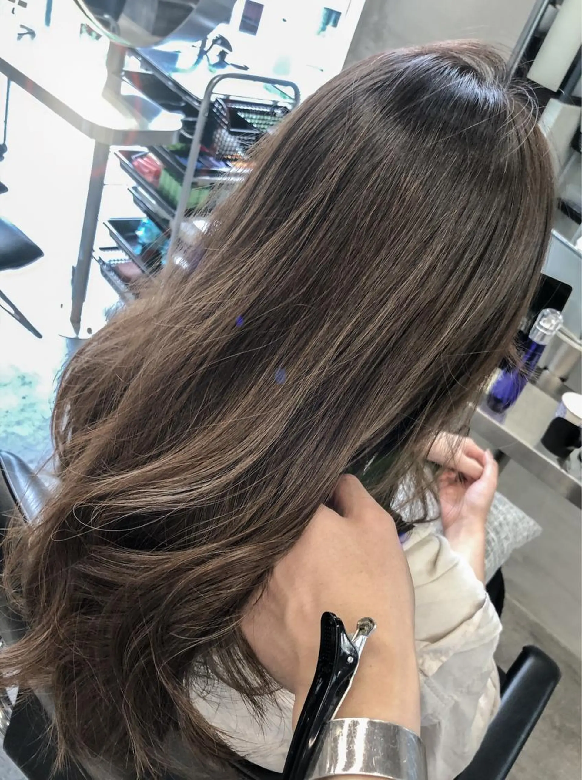 セミロング カラー 透明感カラー ハイライトカラー ハイライト 【美髪特化 髪質改善サイトウ】のヘアスタイル