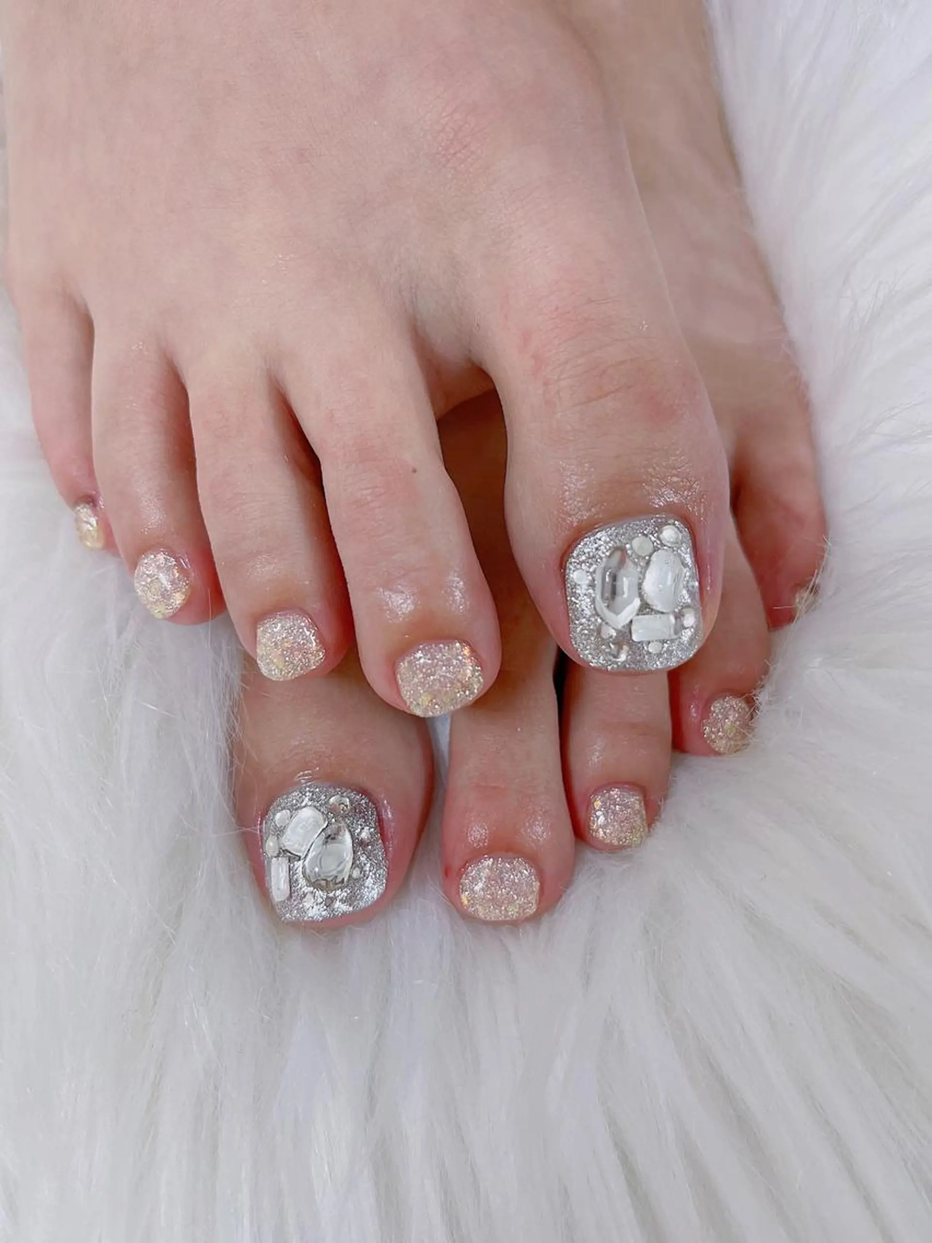 ネイル フットネイル 菲菲ネイルサロン所属・FF フィフィネイルサロンのネイルデザイン