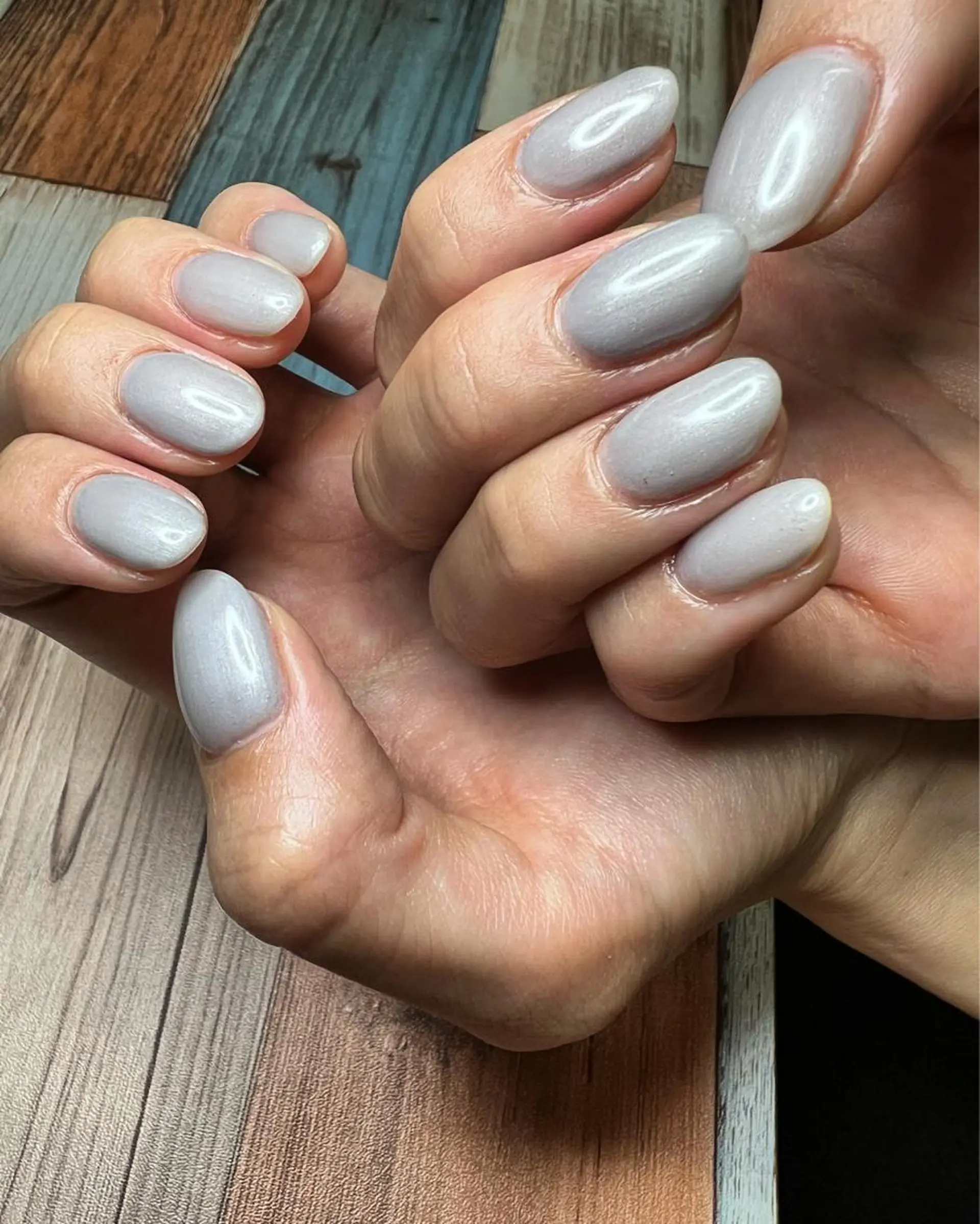 ネイル ブルー ホワイト 美尽  BIZIN所属・久々 もえみのネイルデザイン