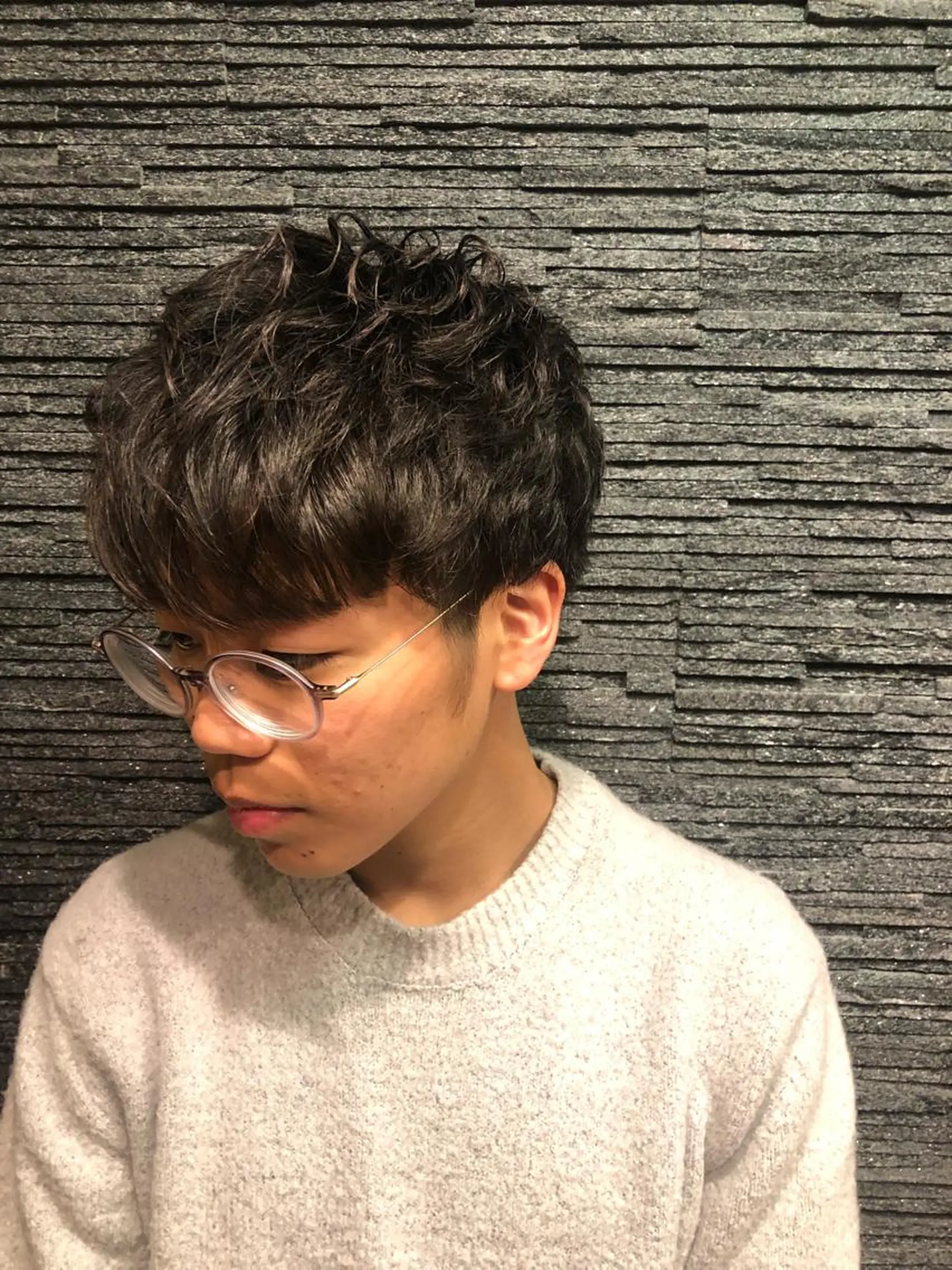 ミディアム パーマ ✨メンズカット 無料‼️✨土尾快斗のヘアスタイル