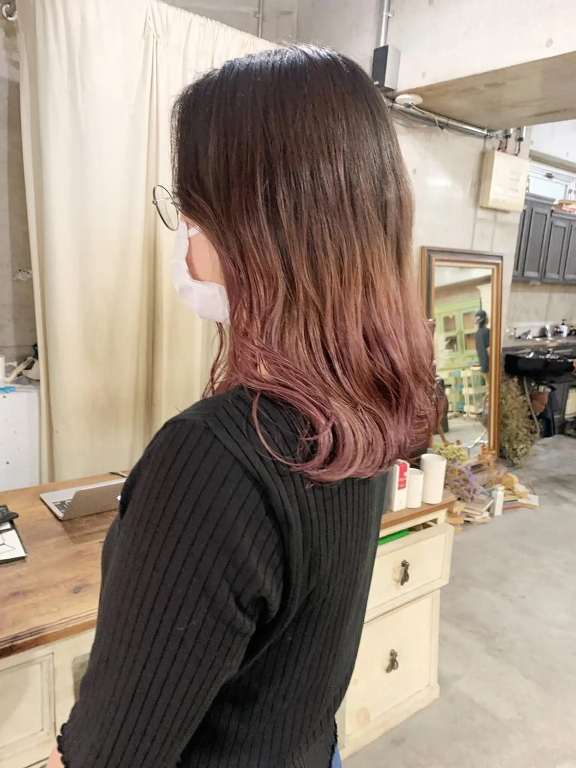 ミディアム カラー グラデーションカラー ピンクカラー kimika🥑 メンズ/髪質改善のヘアスタイル