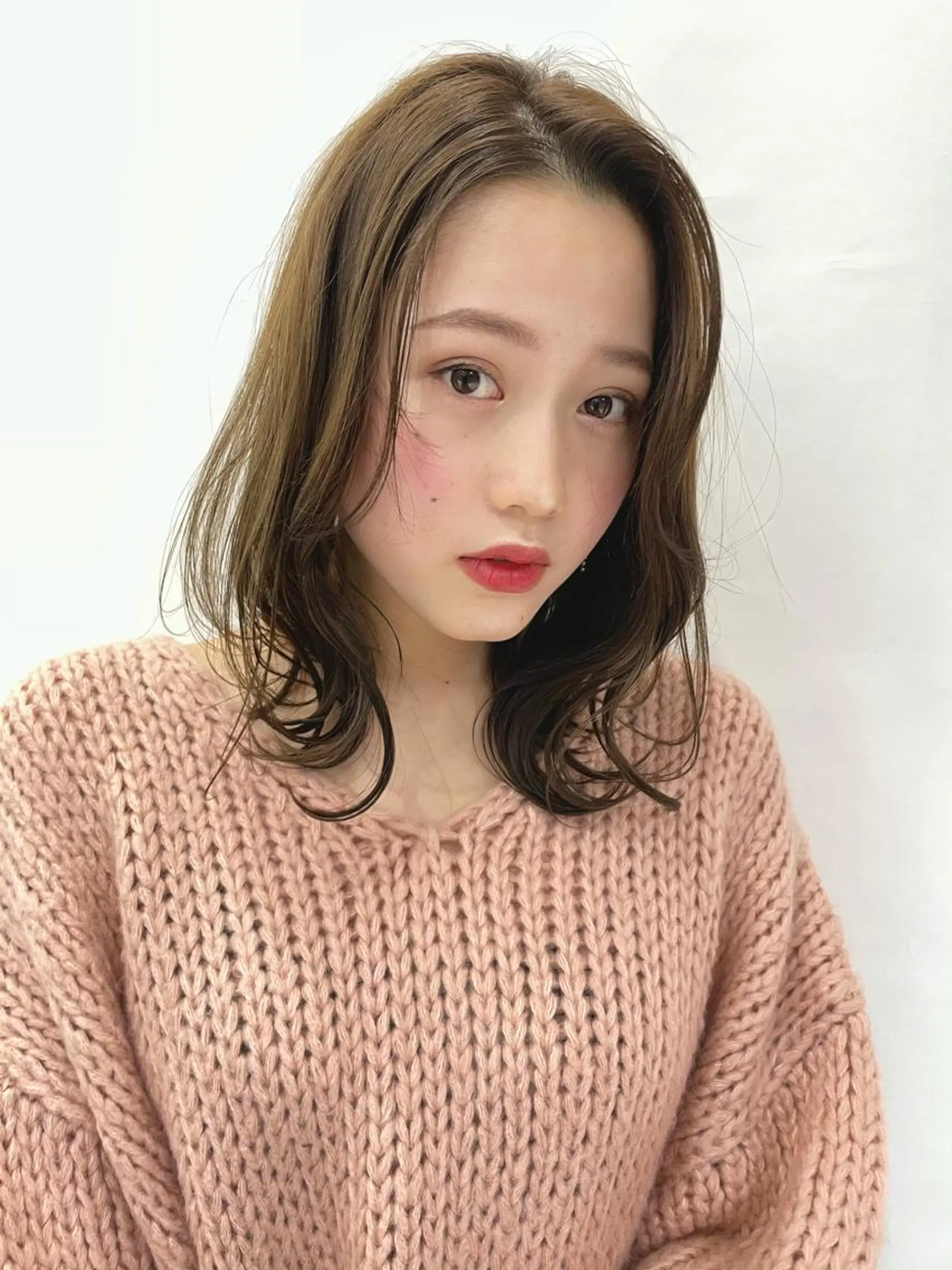 ミディアム カット ヘアカラー 寺山 佳貴のヘアスタイル