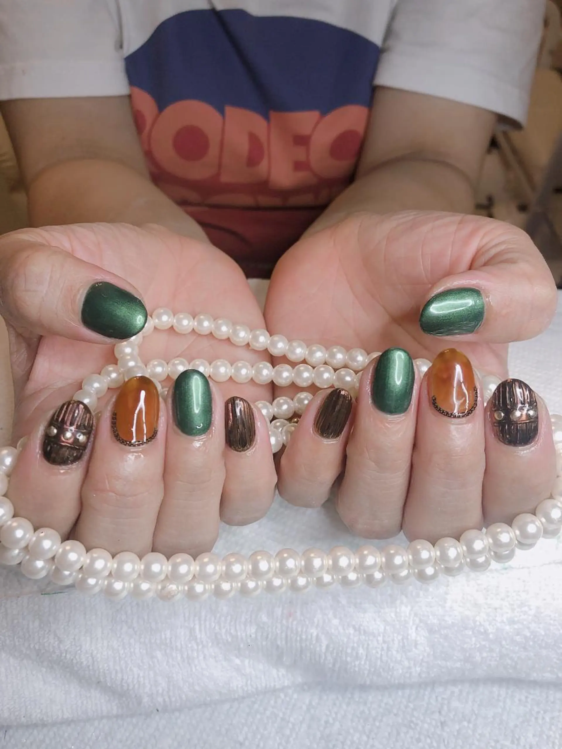 ミディアム ネイル 長さ出し専門 nynaのネイルデザイン