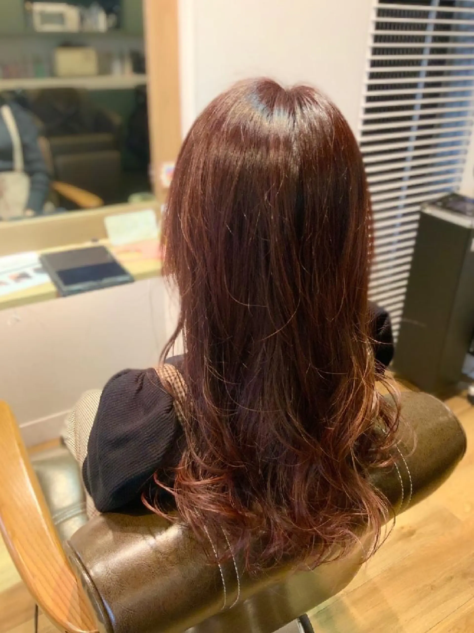 カラー ピンクカラー ヘアカラー トリートメント 堀 望美のヘアスタイル