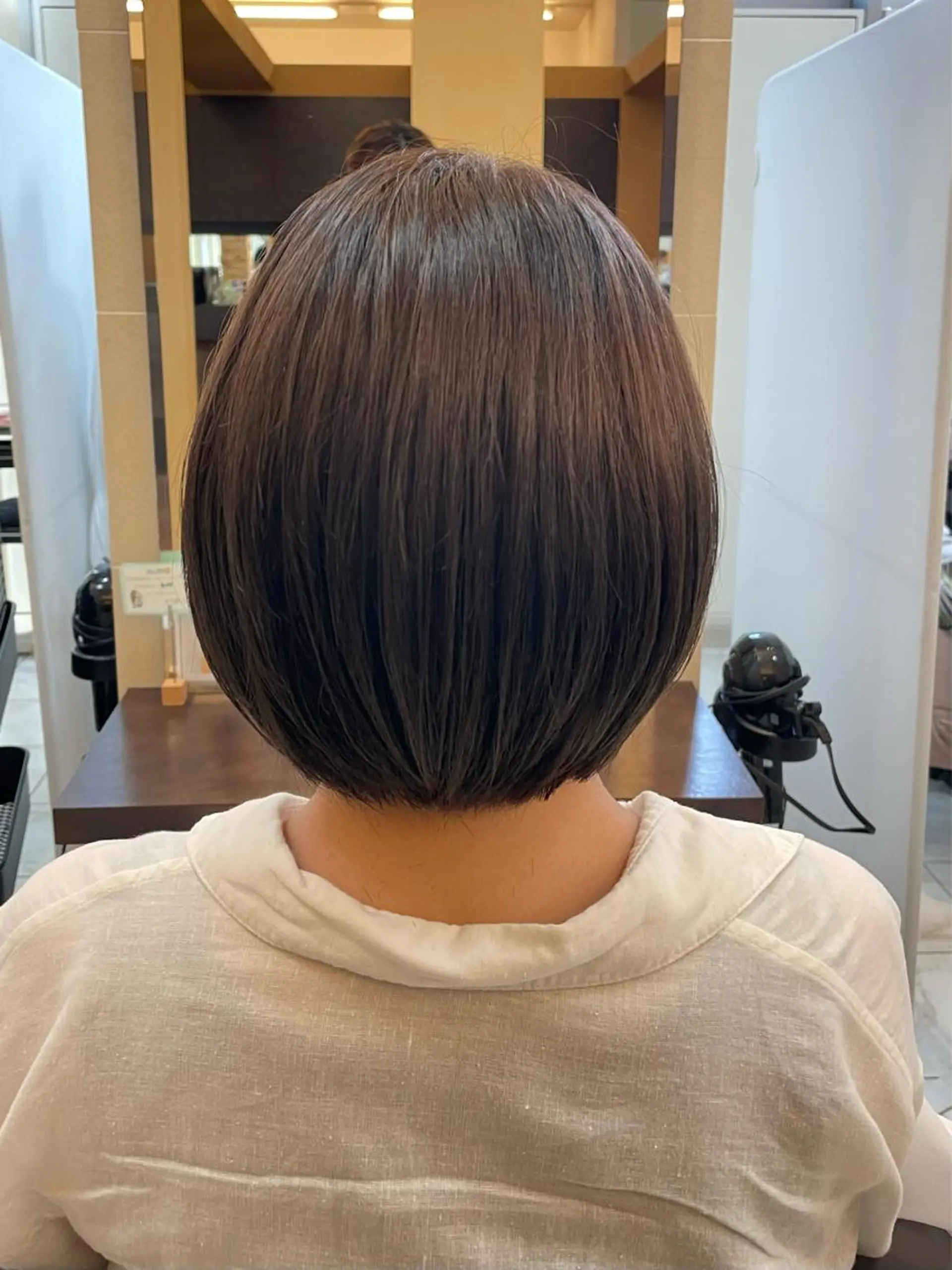 ショート カット ヘアカラー 新籾 尚哉のヘアスタイル