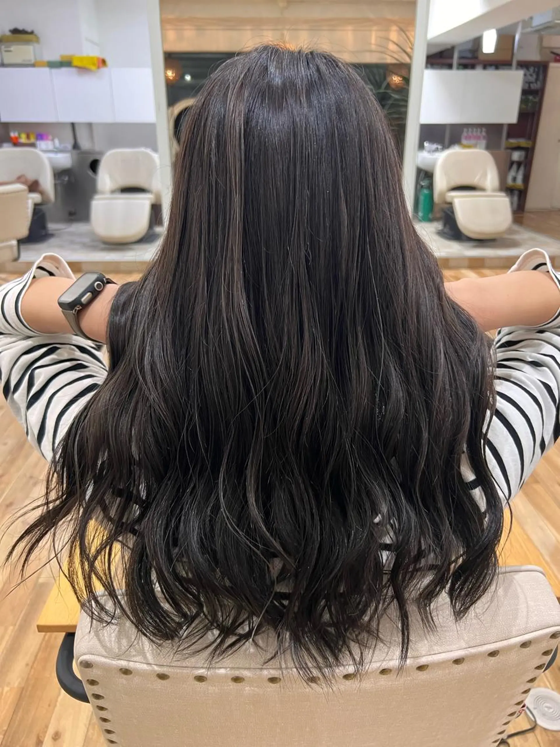 ロング カラー 笹江 瑞穂のヘアスタイル