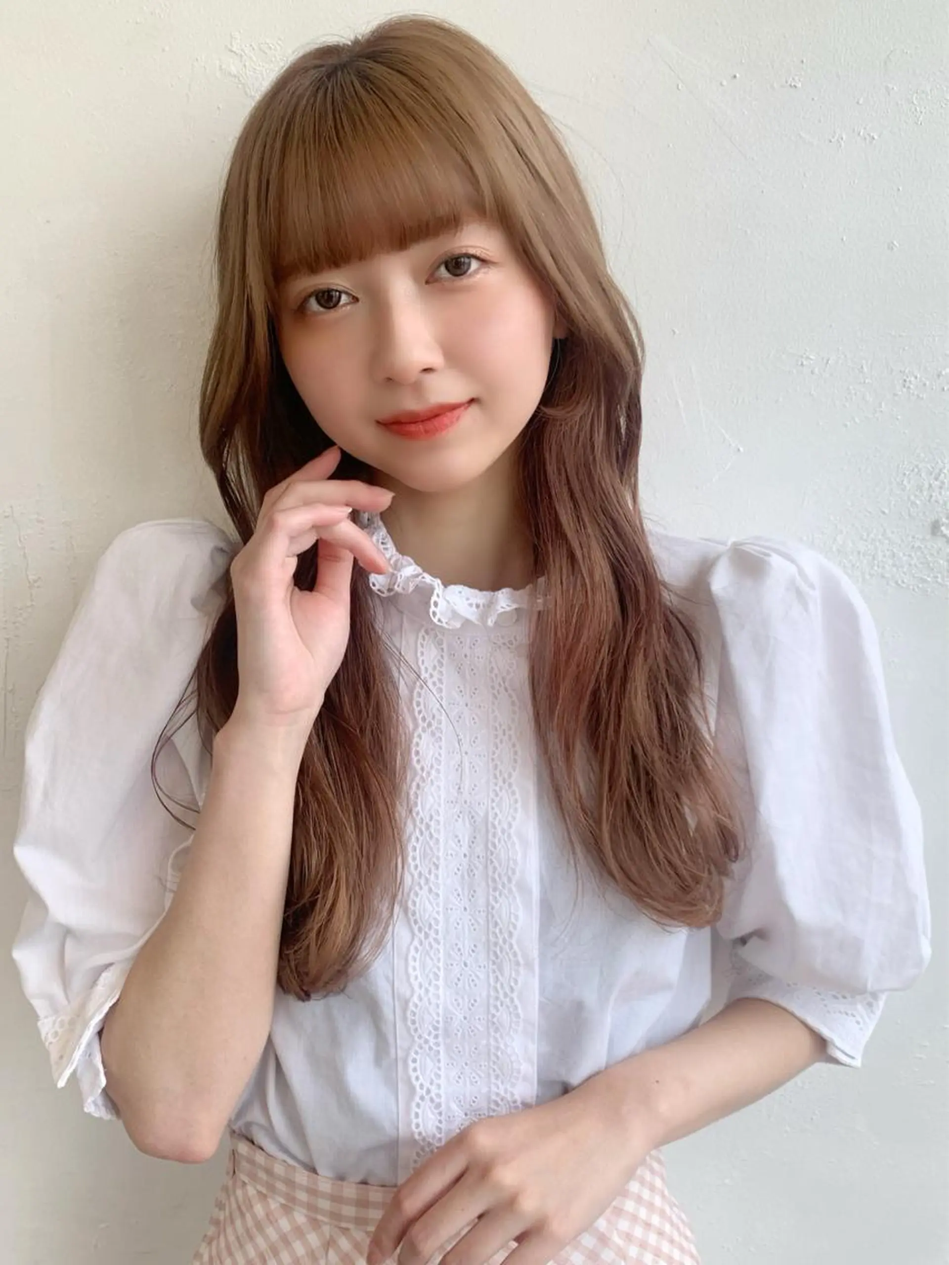 ロング カラー ベージュカラー ハイトーンカラー ピンクカラー ピンクベージュ フレンチガーリー カット ヘアカラー トリートメント 藤間 帆乃夏（とうまほのかのヘアスタイル