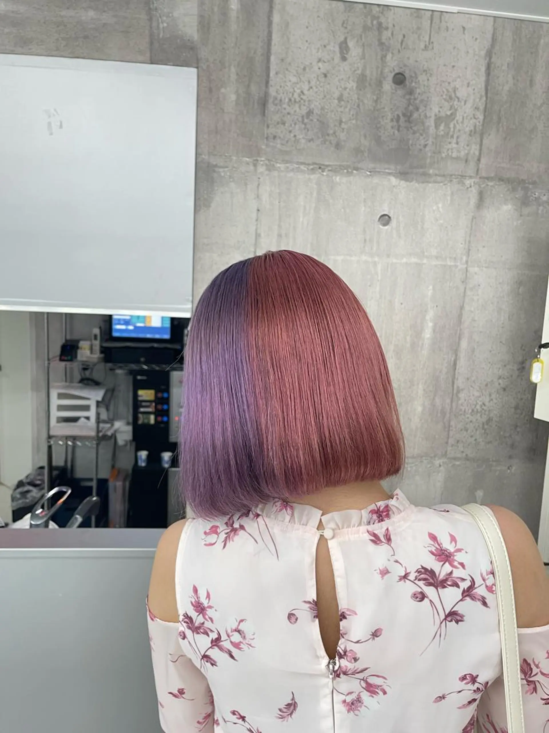 ミディアム カラー レイヤーの魔術師 𓍼takumi𓍼のヘアスタイル