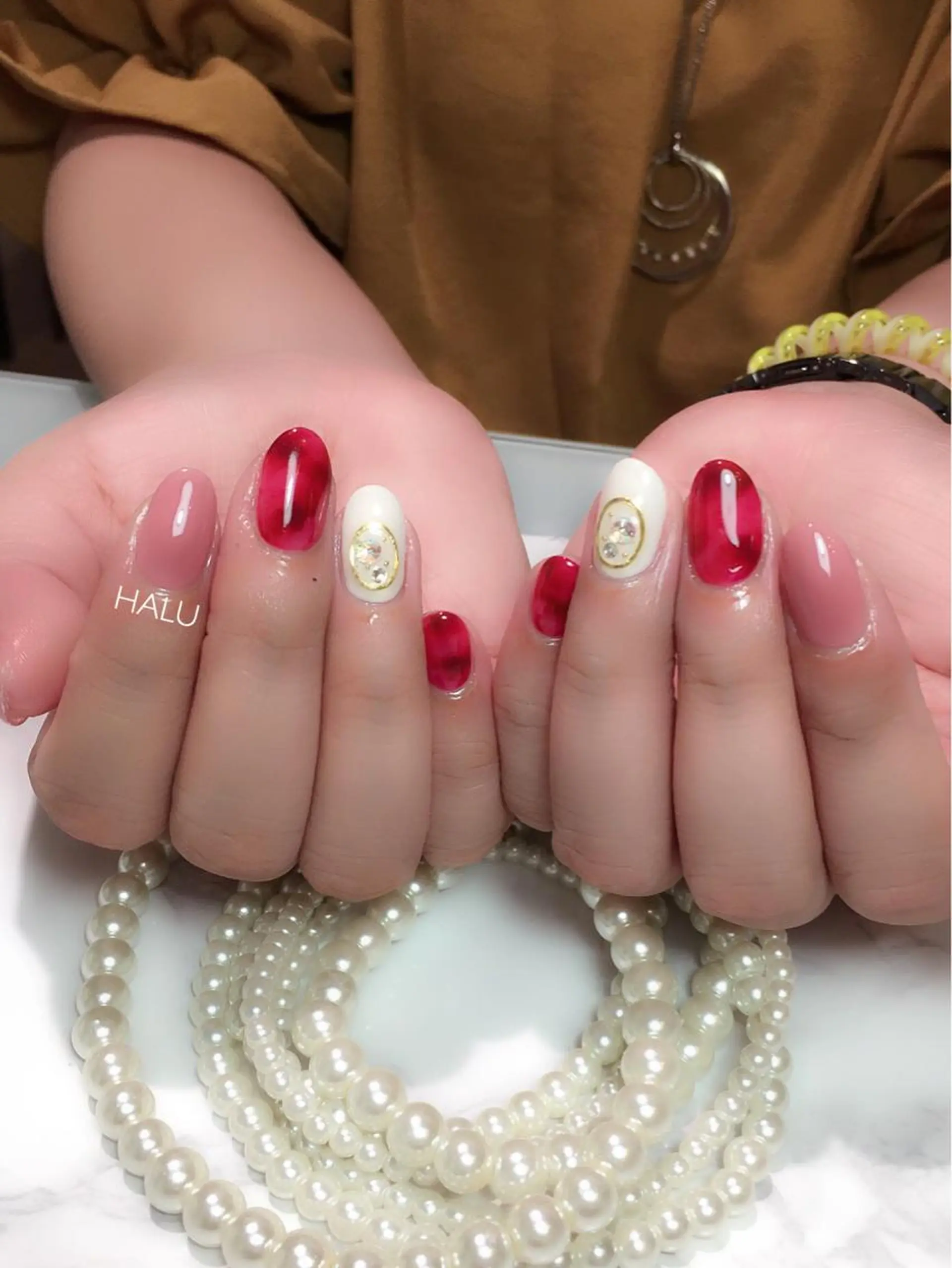 ネイル べっ甲ネイル ボルドー ピンク 赤色 HALU ハルのネイルデザイン