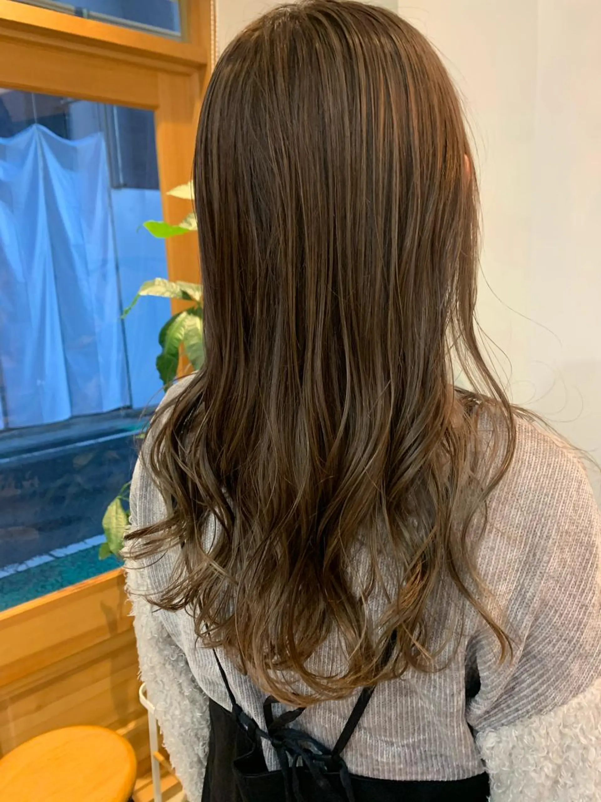 セミロング カラー グレージュ ハイライトカラー ラベンダーカラー ラベンダーグレージュ ラベンダーグレー 中目黒🌼 🌼ハナのヘアスタイル
