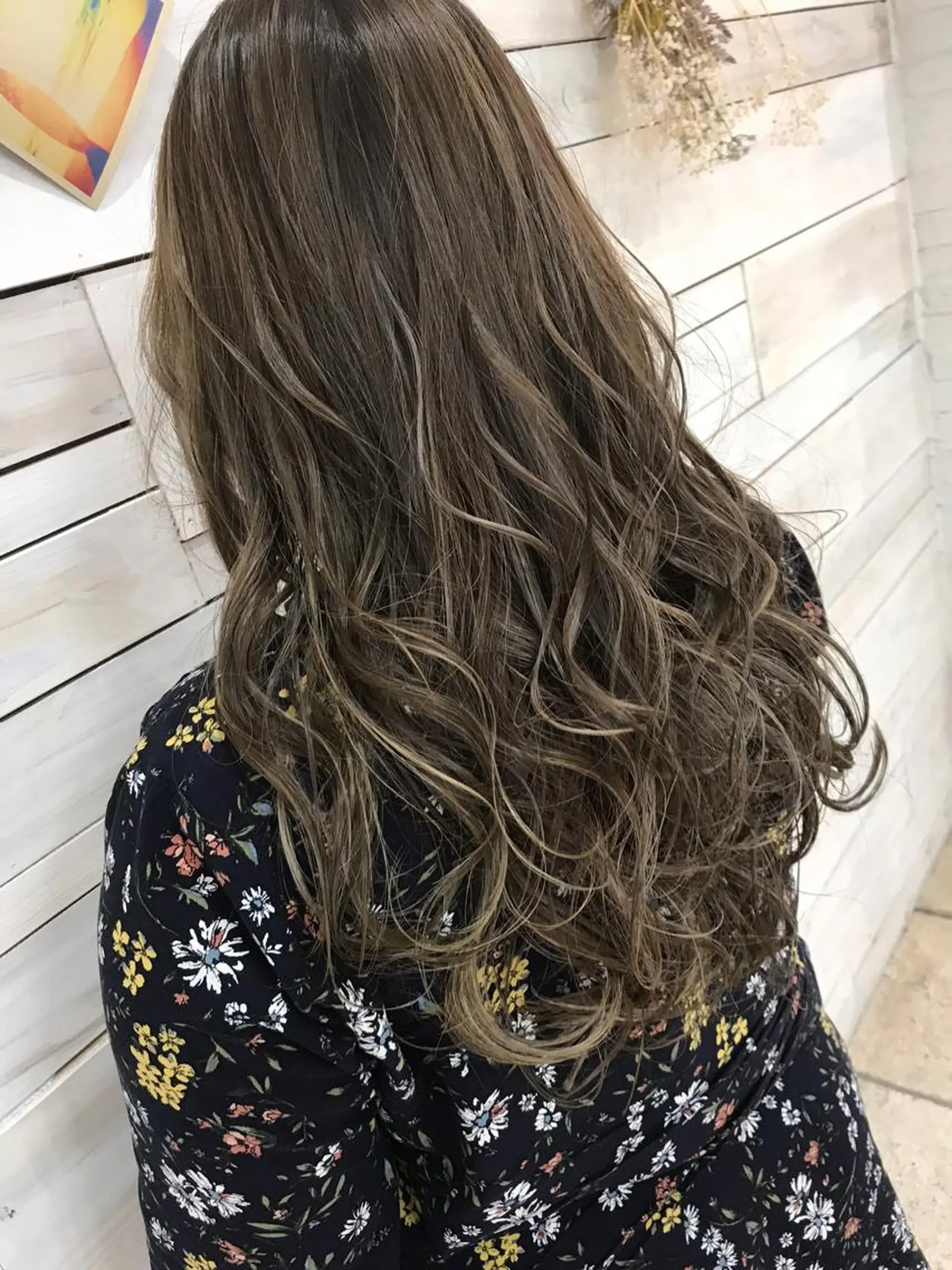 ロング カラー ハイライトカラー ハイライト ヤスノ リョウのヘアスタイル