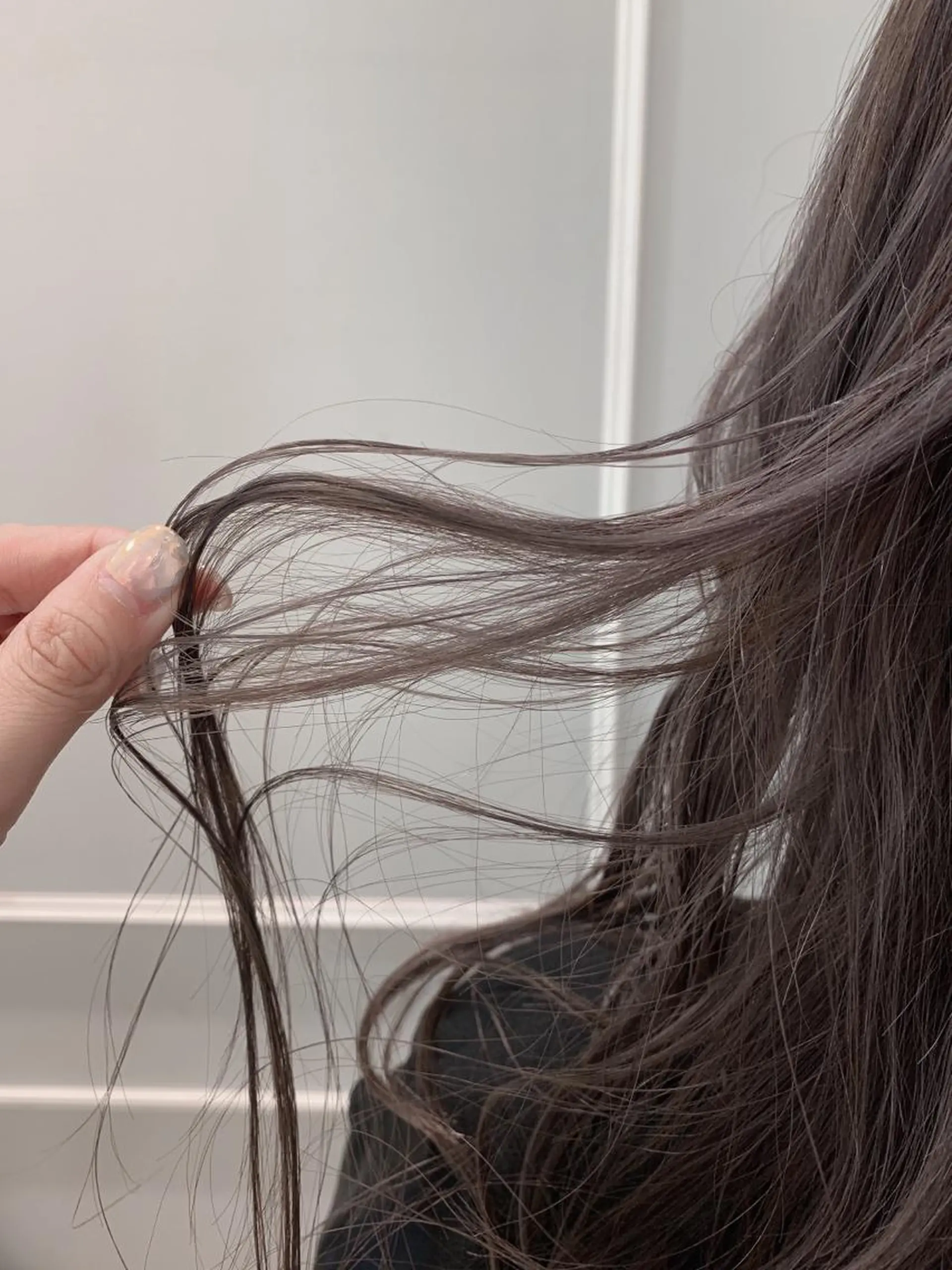 セミロング カラー ダークグレー ヘアカラー トリートメント 🦖鶴岡香純🦖 産休中のヘアスタイル