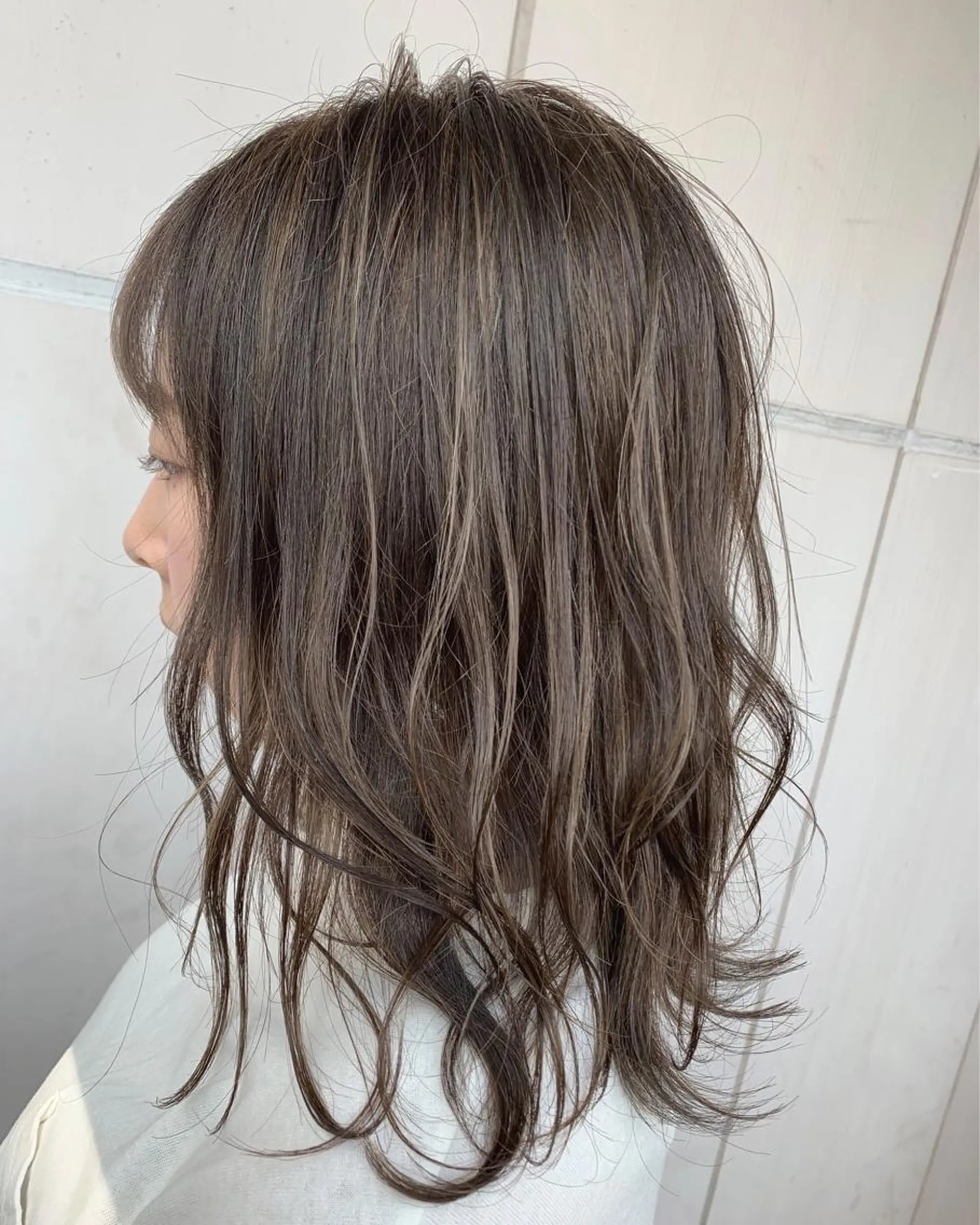 ミディアム カラー ヘアカラー トリートメント 髪質改善will hairdesignのヘアスタイル