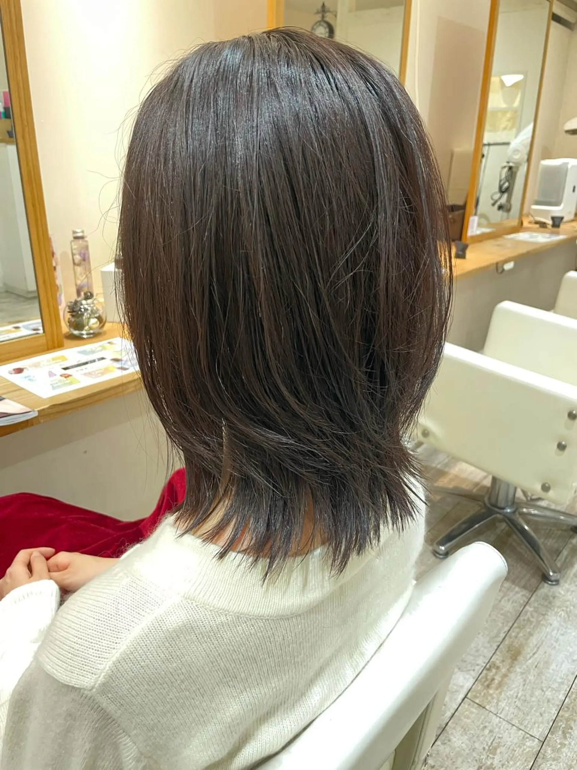 ミディアム ボブレイヤー ミディアムレイヤー ボブ レイヤーカット 外ハネヘア share salon 「JAM」吉祥寺所属・ショート/酸スト/ 髪質改善/小林のヘアスタイル