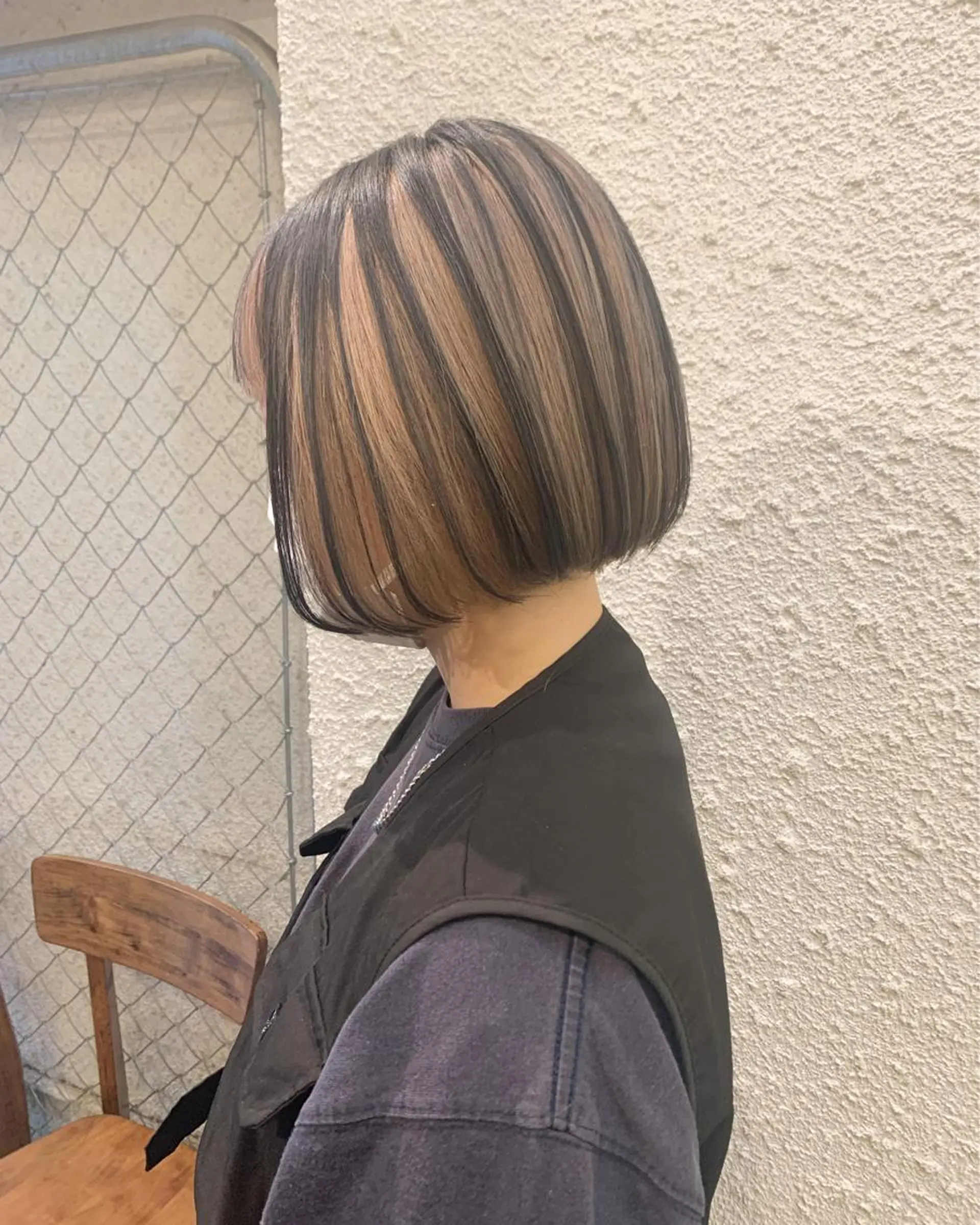 ミディアム ブリーチ/ウルフ ハッシュカット/石山のヘアスタイル