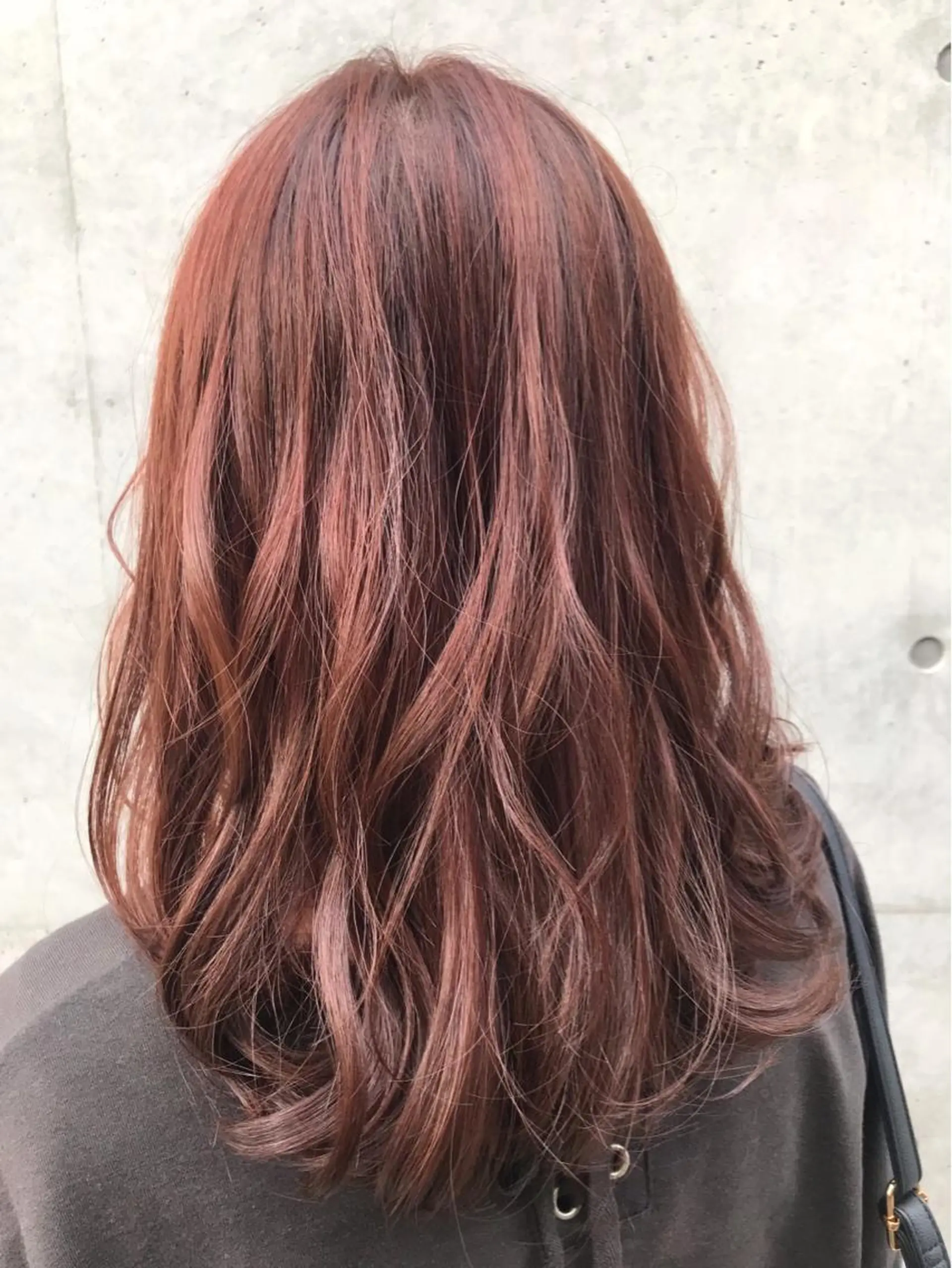 セミロング カラー BEBE所属・ご新規様限定 透明感カラーKANAのヘアスタイル