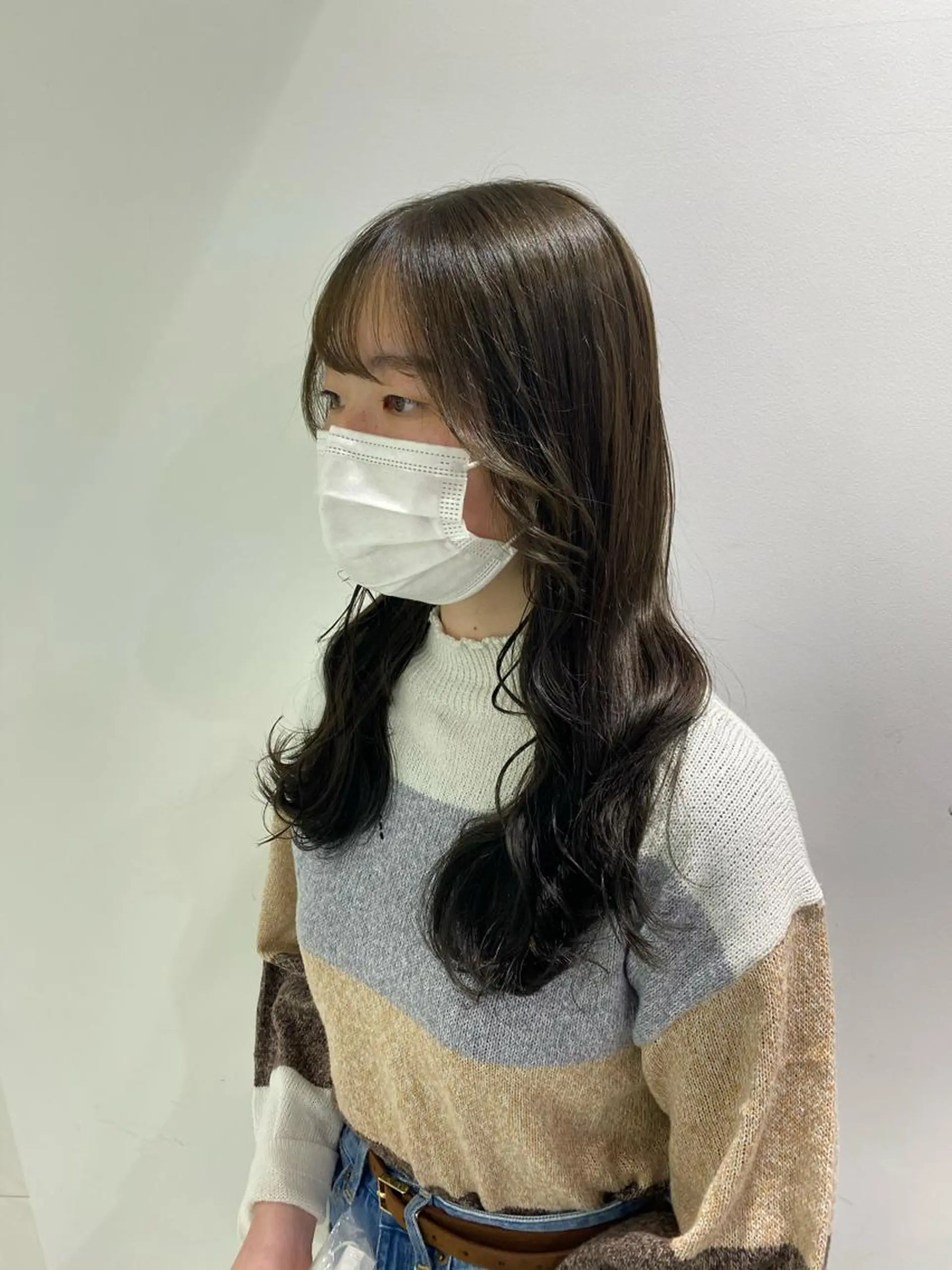 ミディアム カラー パーマ ヘアアレンジ ネイル マツエク・マツパ 韓国風ベージュ🤎 赤みなし🌿横浜🤎のヘアスタイル