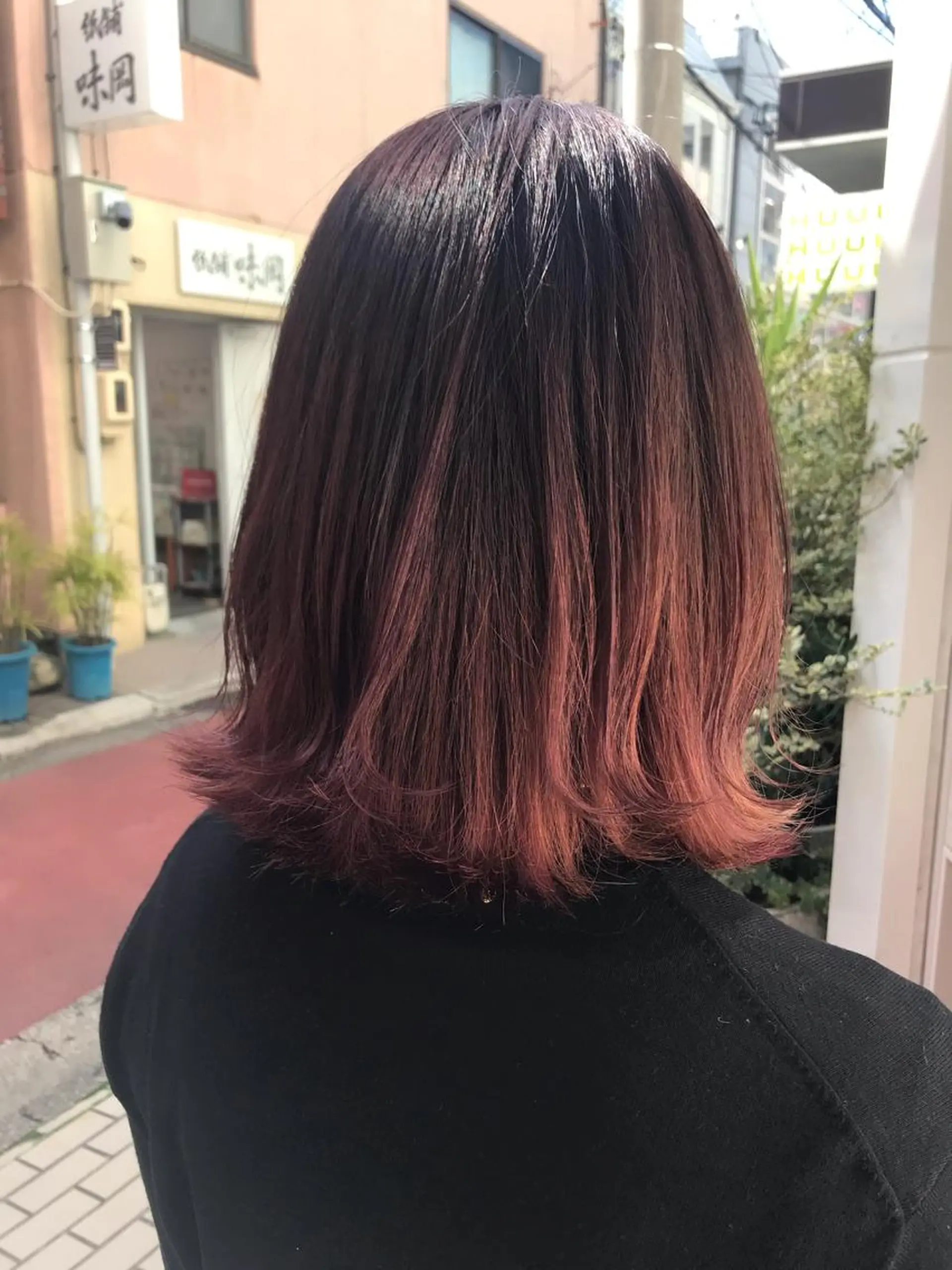 ミディアム カラー uru"所属・uru" すずきさゆりのヘアスタイル