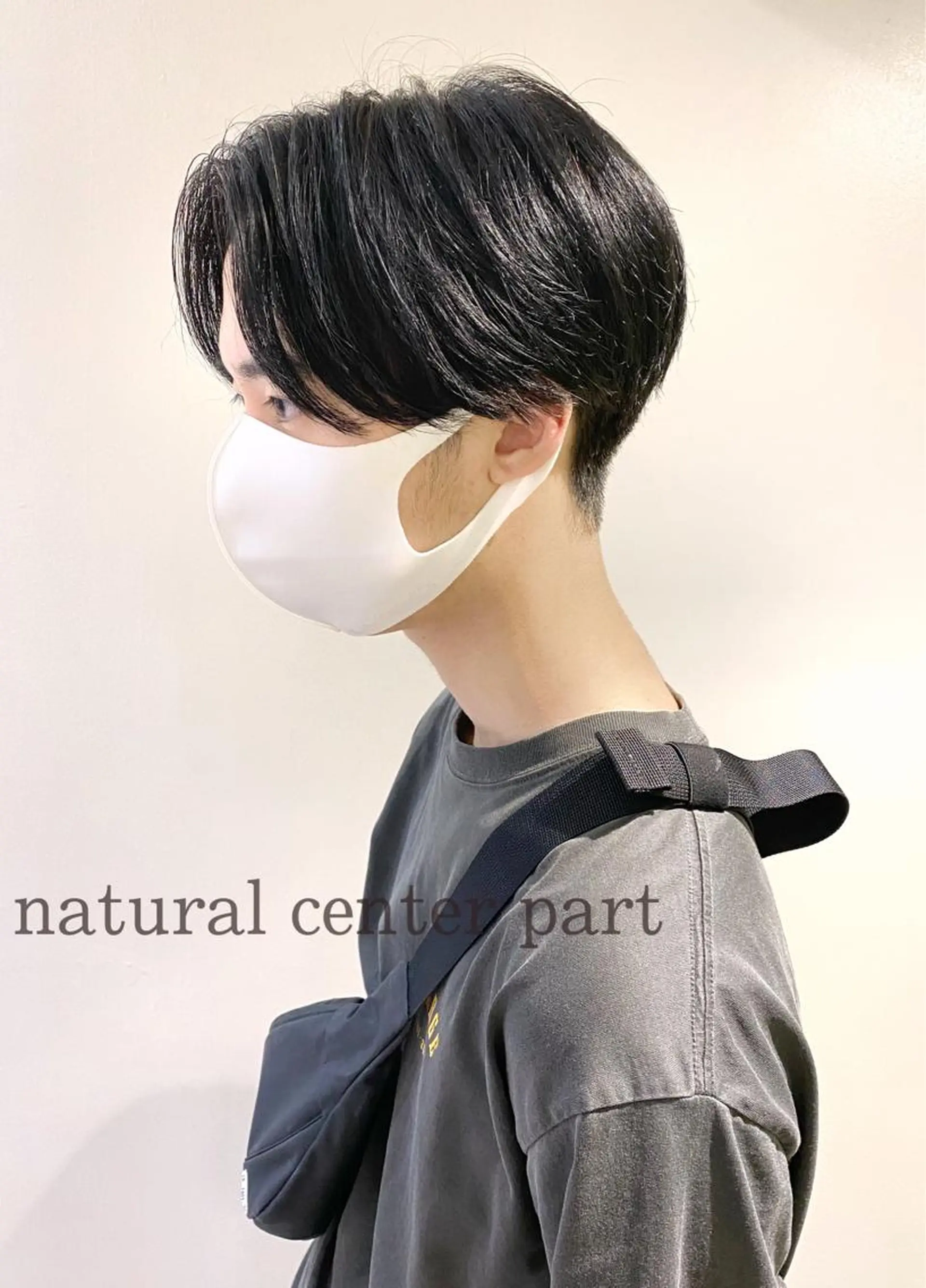 メンズ センターパート カット clomus所属・YUKA艶髪 🌸寛ぎ部屋のヘアスタイル