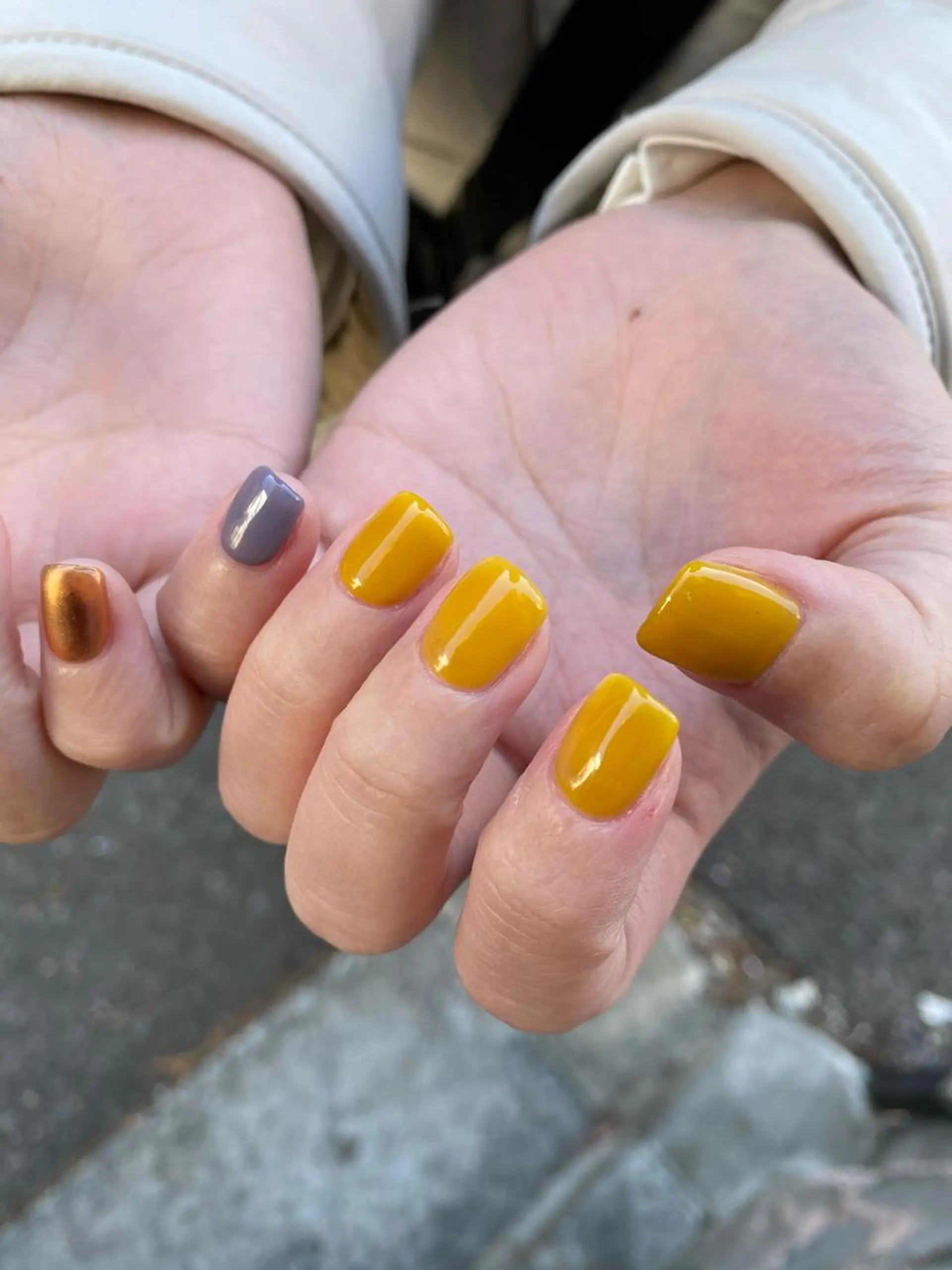 ネイル 黄色 🌼大西洋子 laughl🌼のネイルデザイン